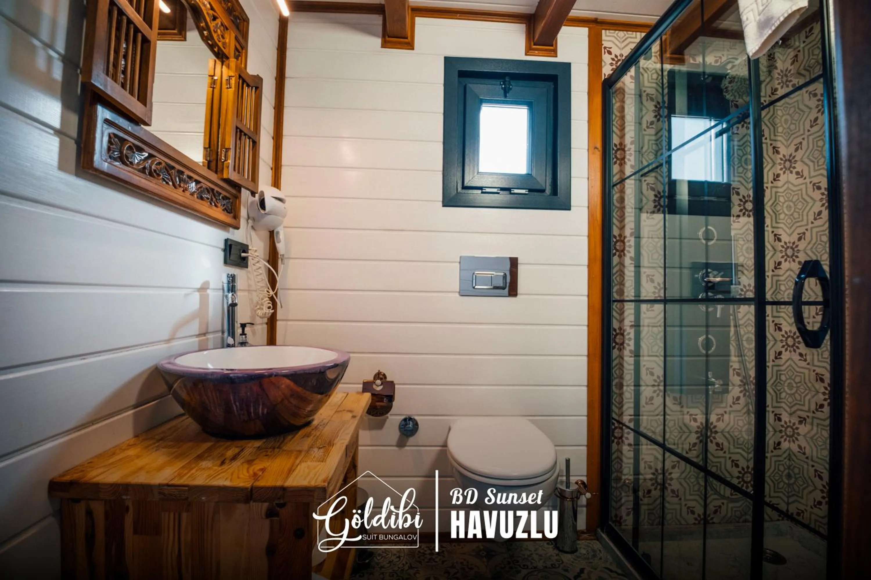 Shower in Sapanca Göldibi Suit Bungalov