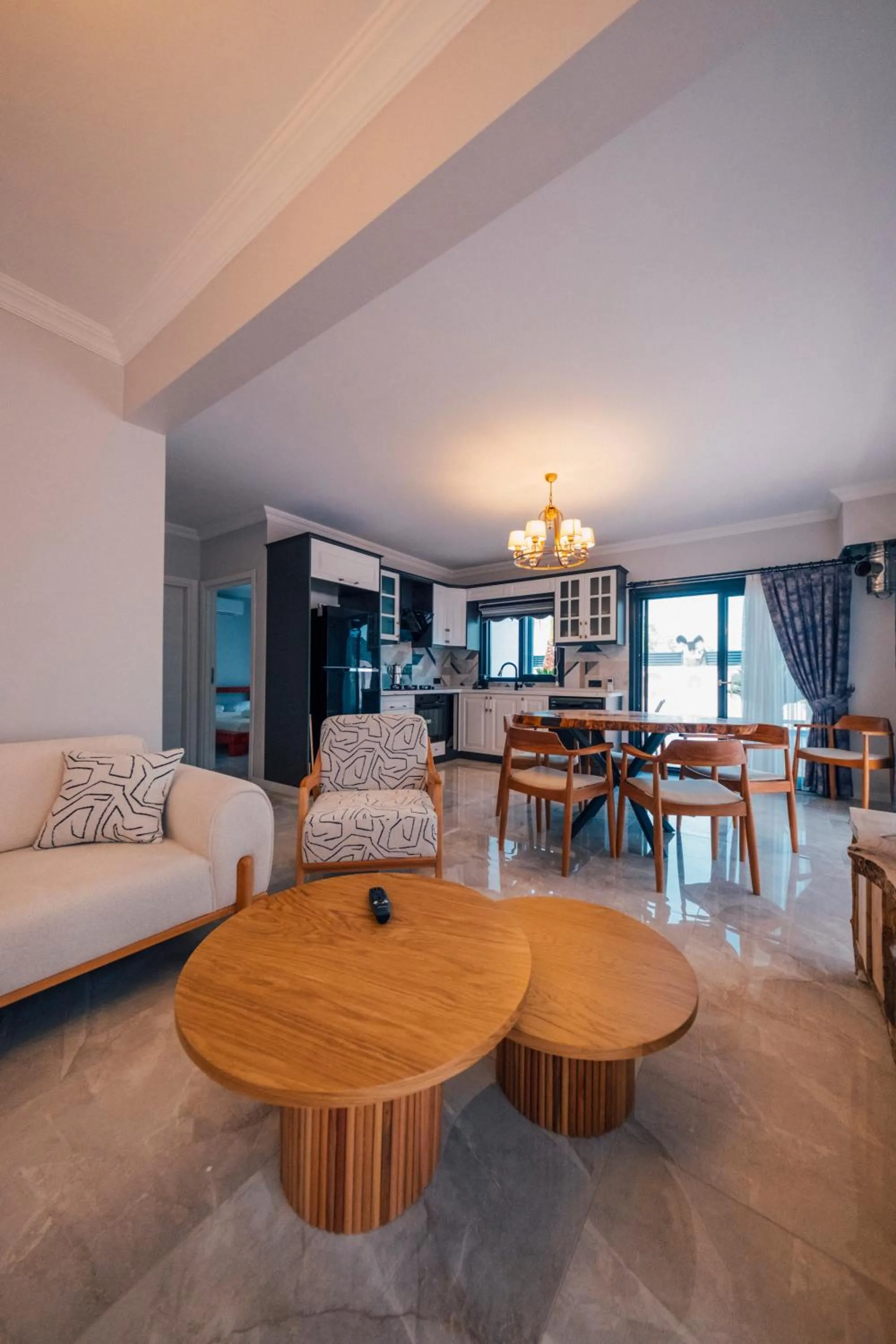 Communal lounge/ TV room in Sapanca Göldibi Suit Bungalov