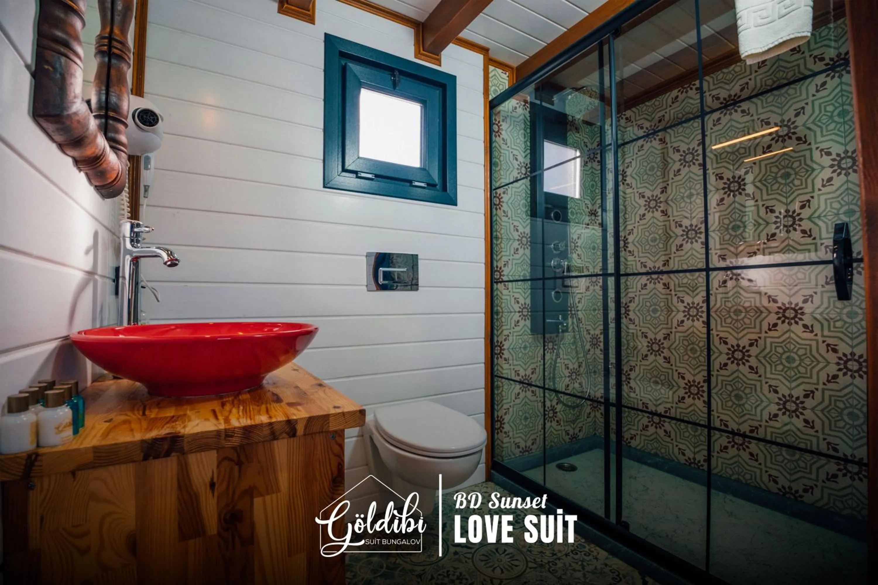 Shower in Sapanca Göldibi Suit Bungalov