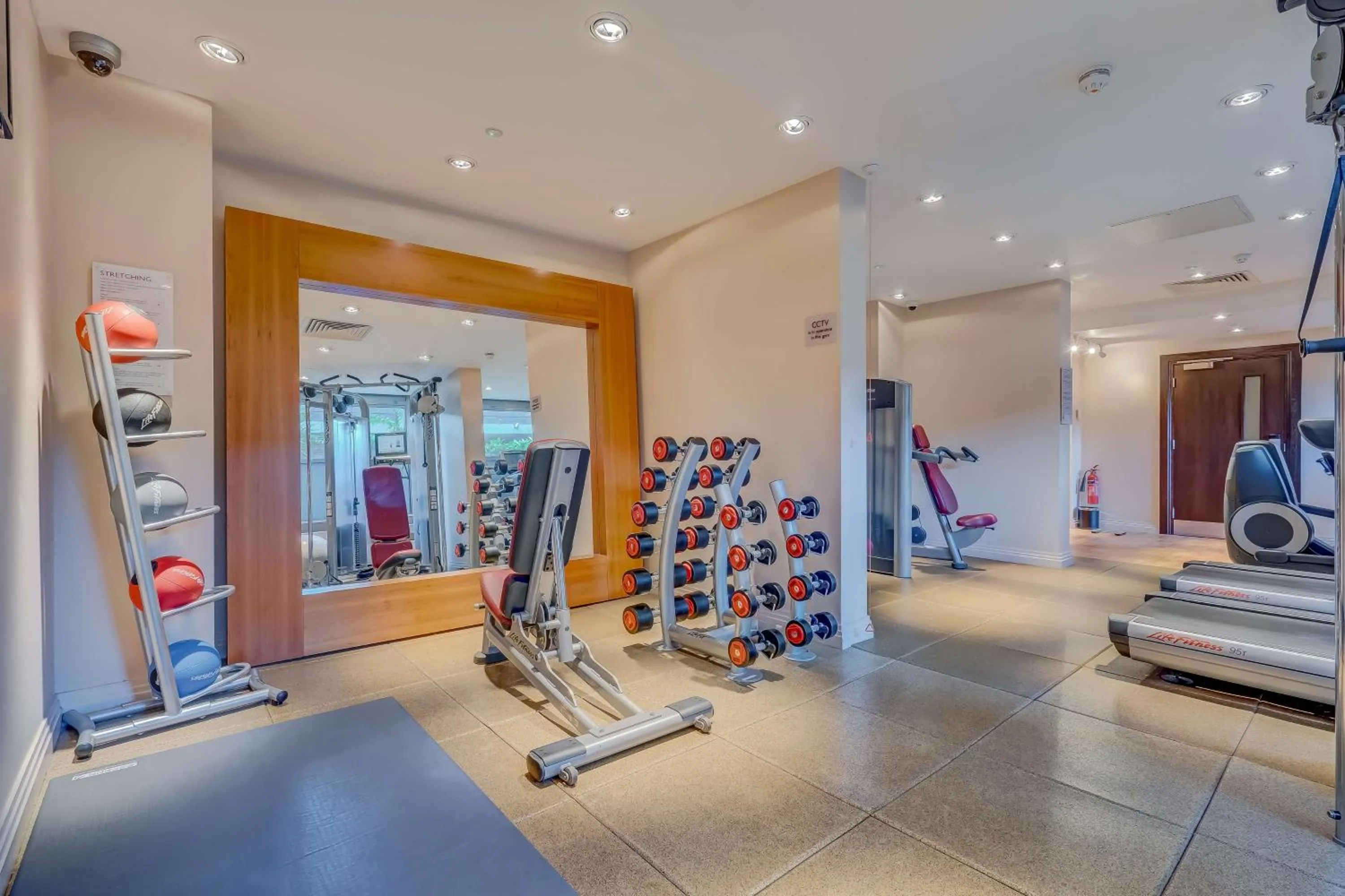 Fitness centre/facilities in DoubleTree by Hilton London Ealing