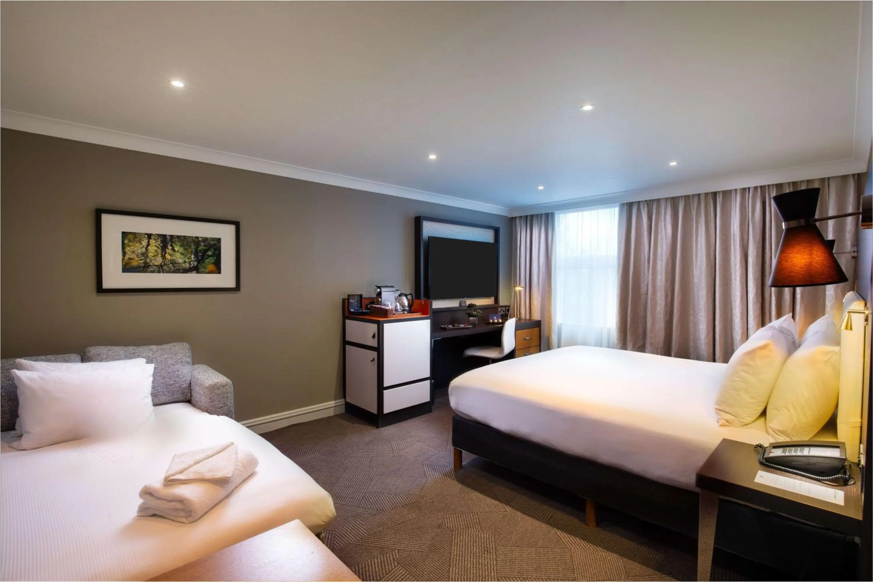 Bed in DoubleTree by Hilton London Ealing