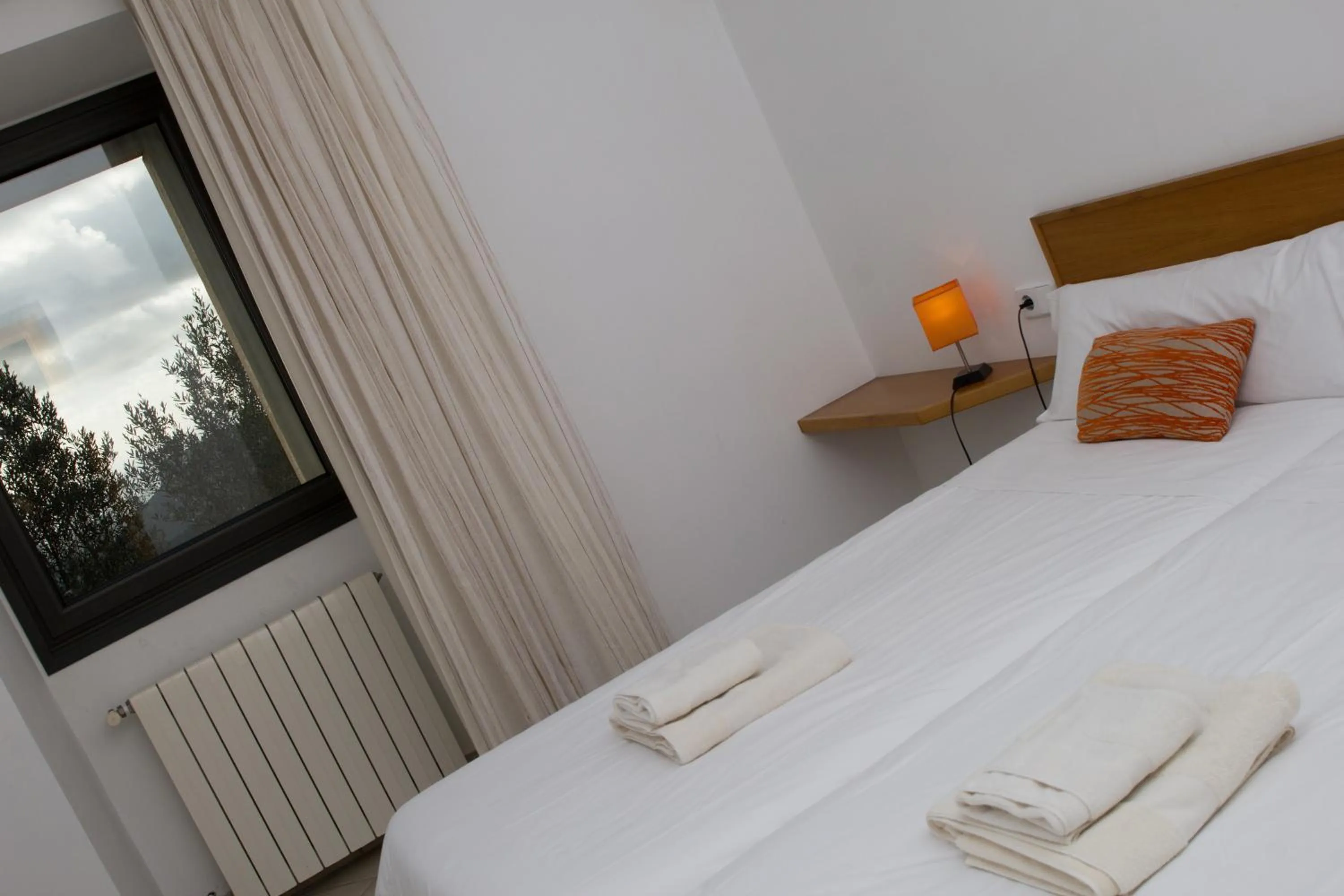 Bed in Petit Hotel Hostatgeria Sant Salvador