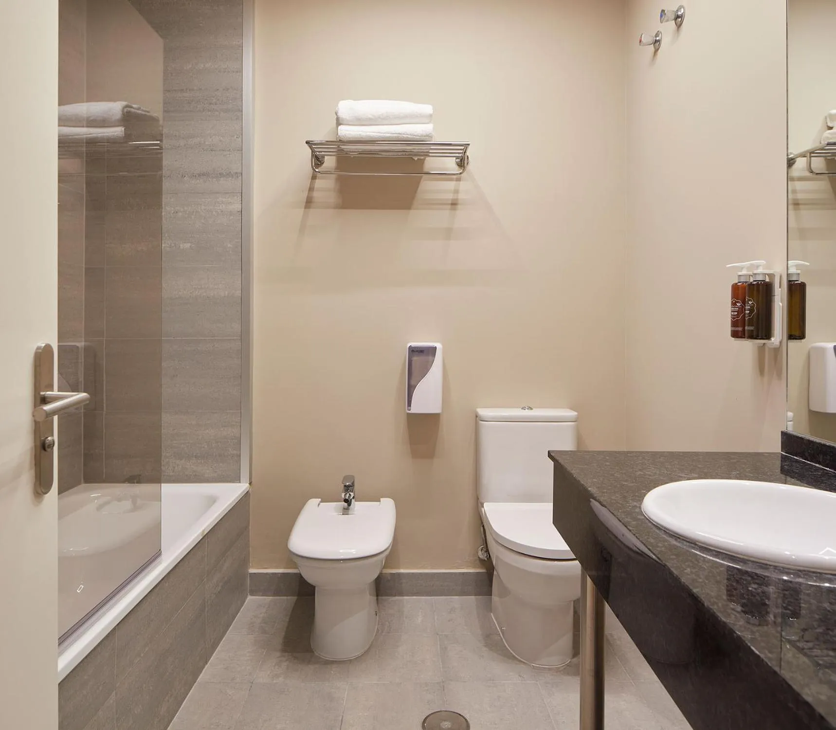 Bathroom in Hotel Sukha