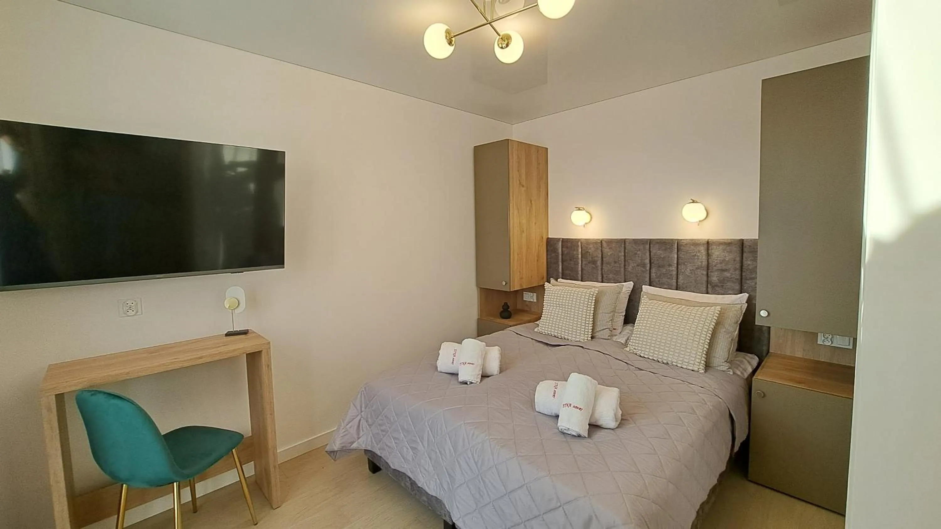 Bed in Etna Apart
