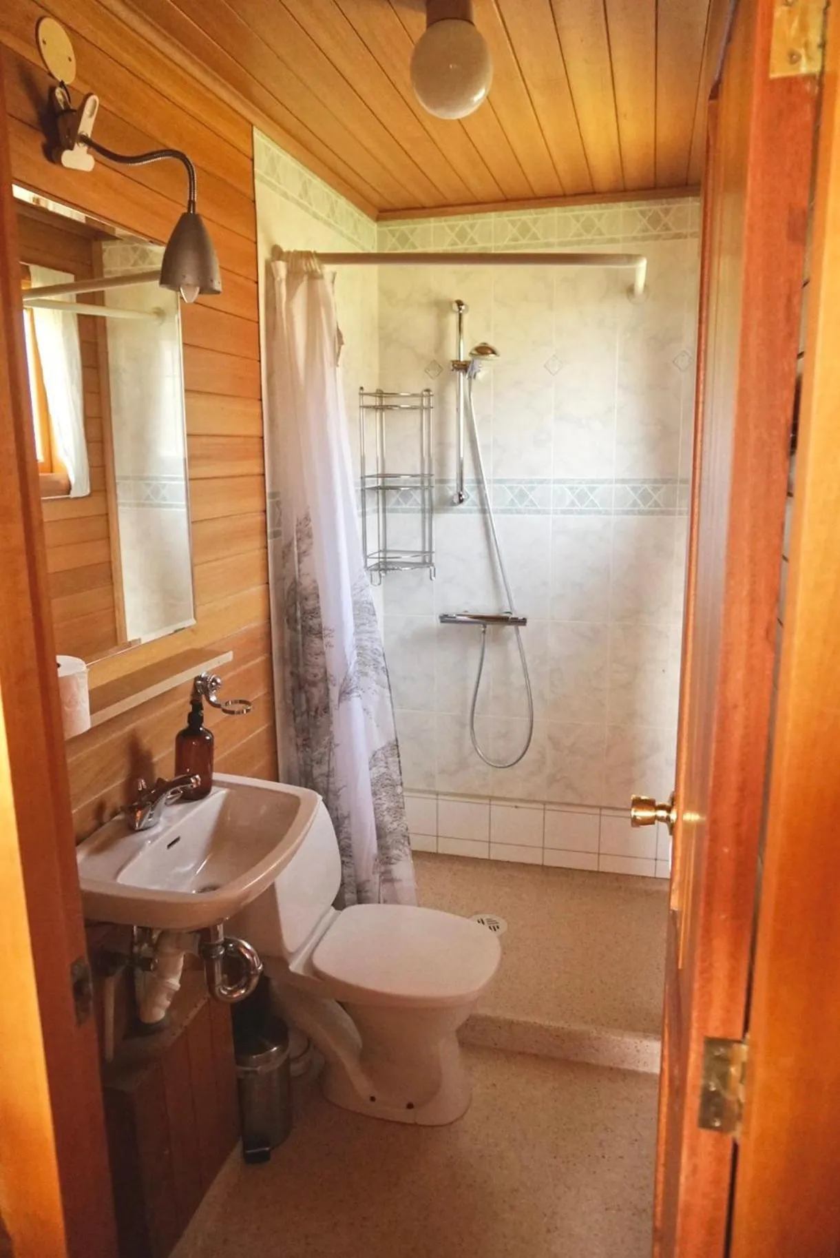 Bathroom in Mjoeyri Travel Holiday Homes