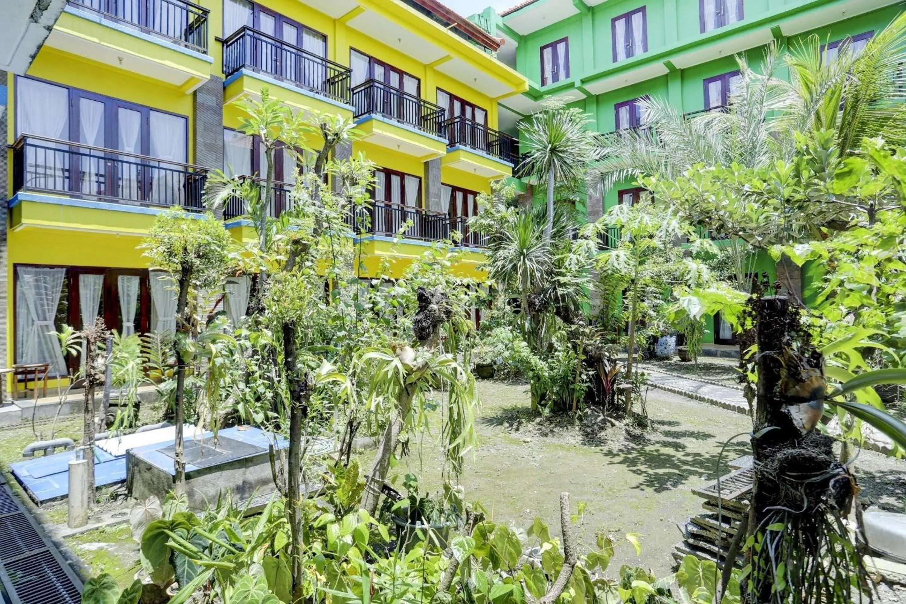 Facade/entrance in Hotel O Damai