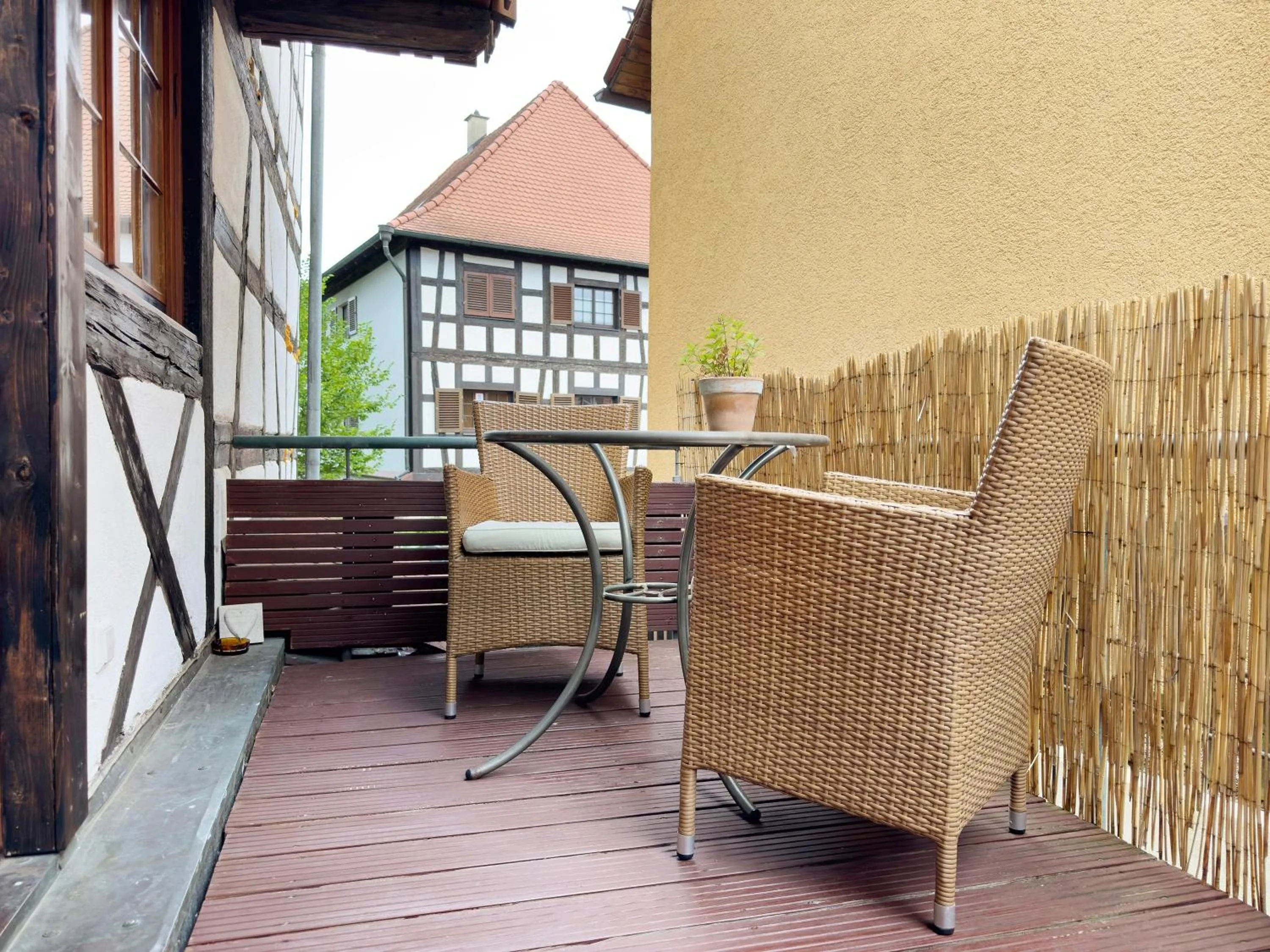 Superior One-Bedroom Apartment with Balcony in Villa Puppenhaus