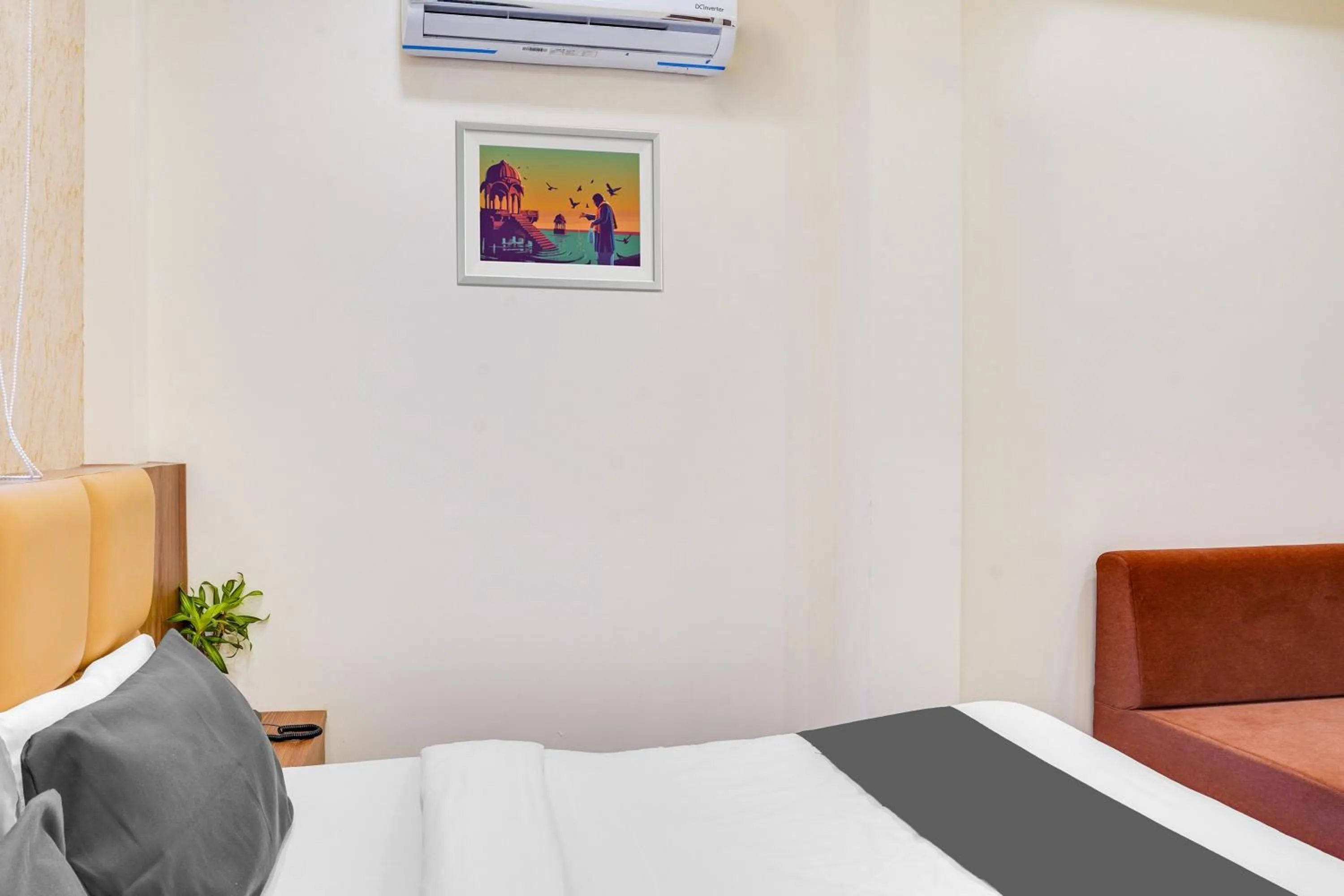 Bedroom, Bed in HOTEL O ANJANEY PALACE