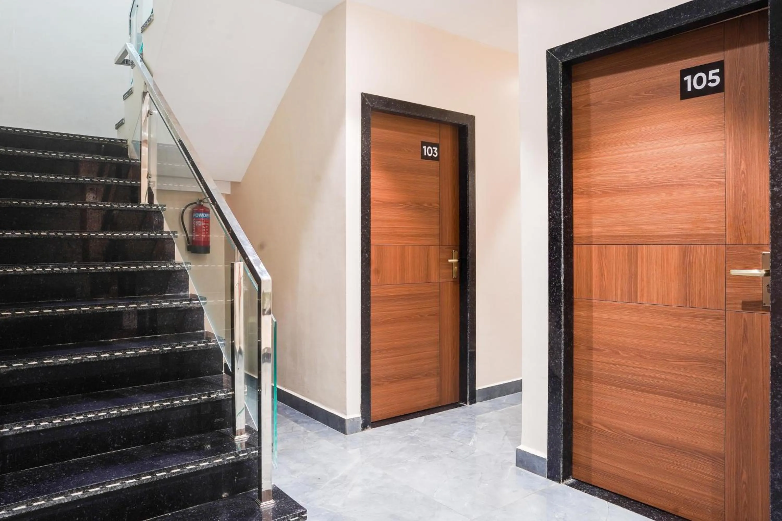 Lobby or reception in Super HOTEL O ANJANEY PALACE