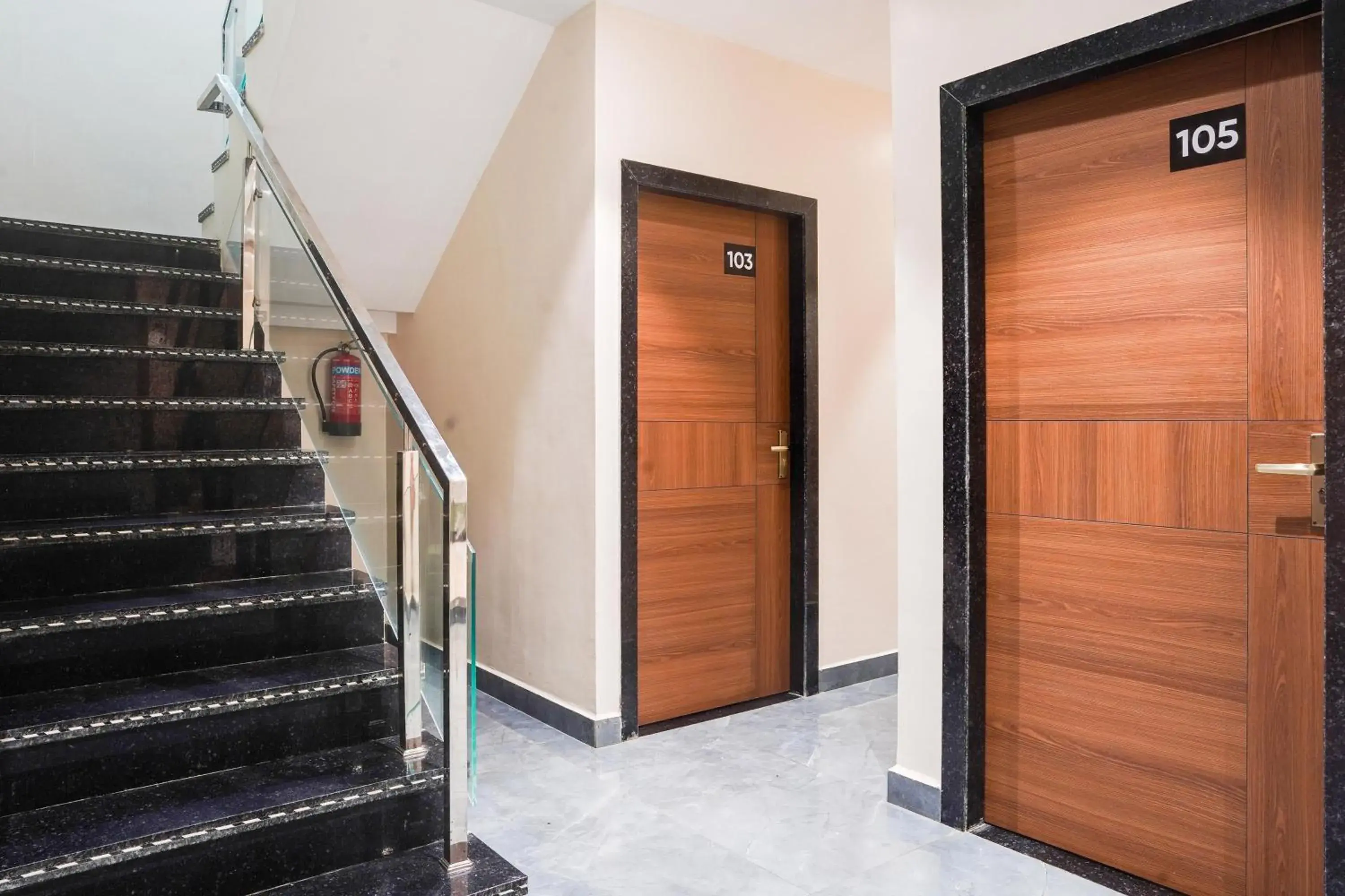 Lobby or reception in HOTEL O ANJANEY PALACE Lobby or reception in HOTEL O ANJANEY PALACE