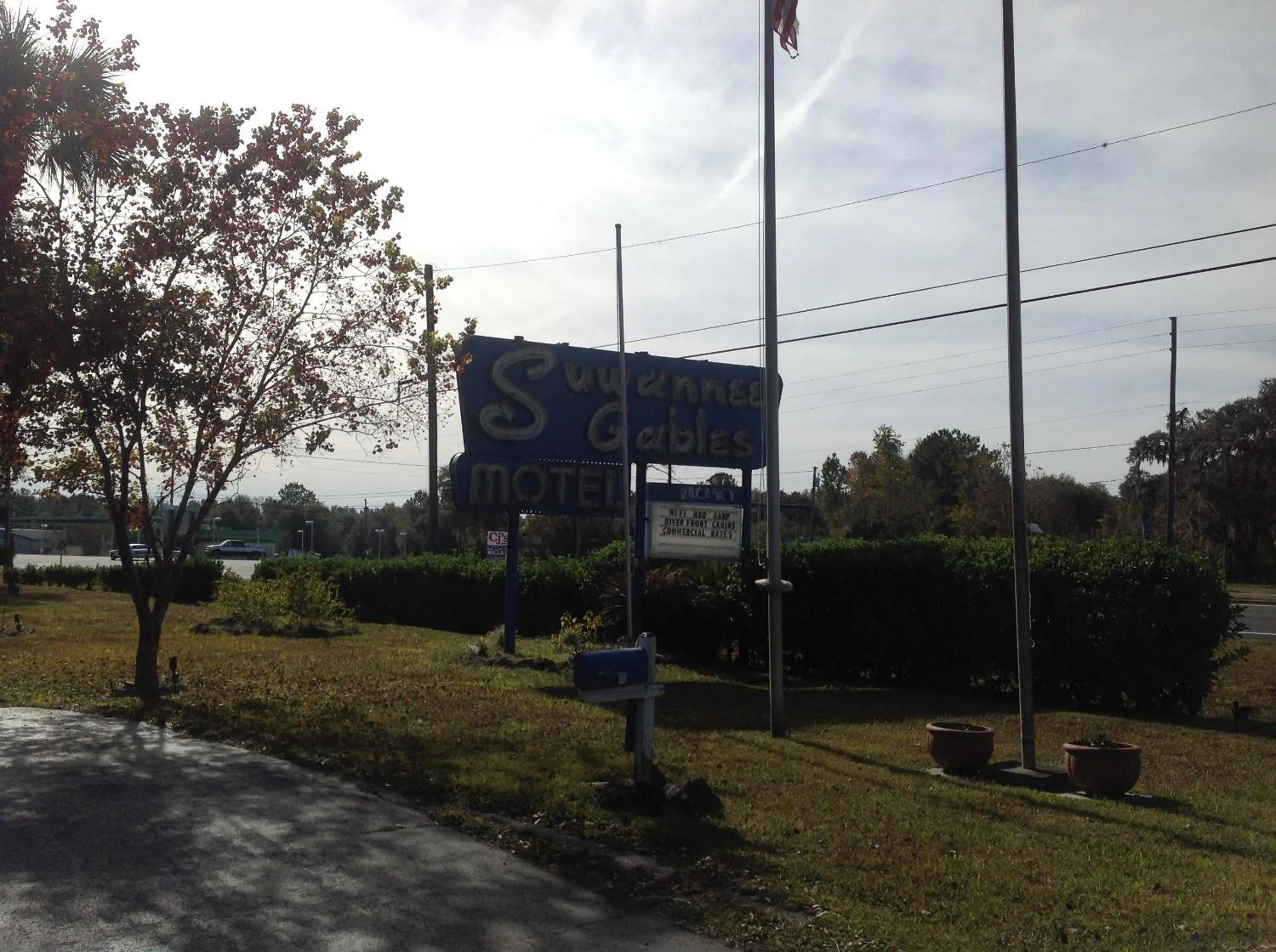 Area and facilities, Property Building in The Suwannee Gables Motel & Marina