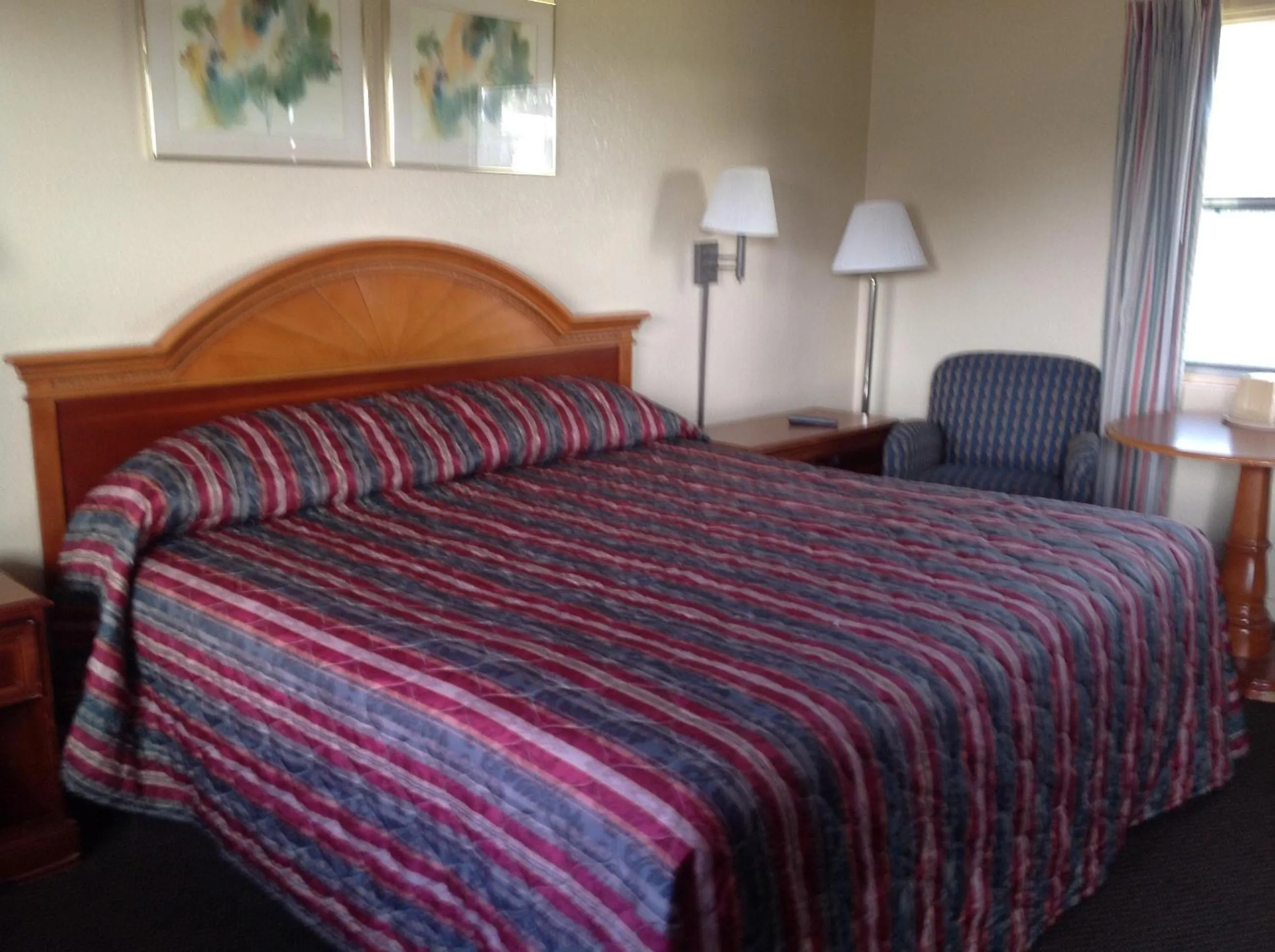 Bedroom in The Suwannee Gables Motel & Marina