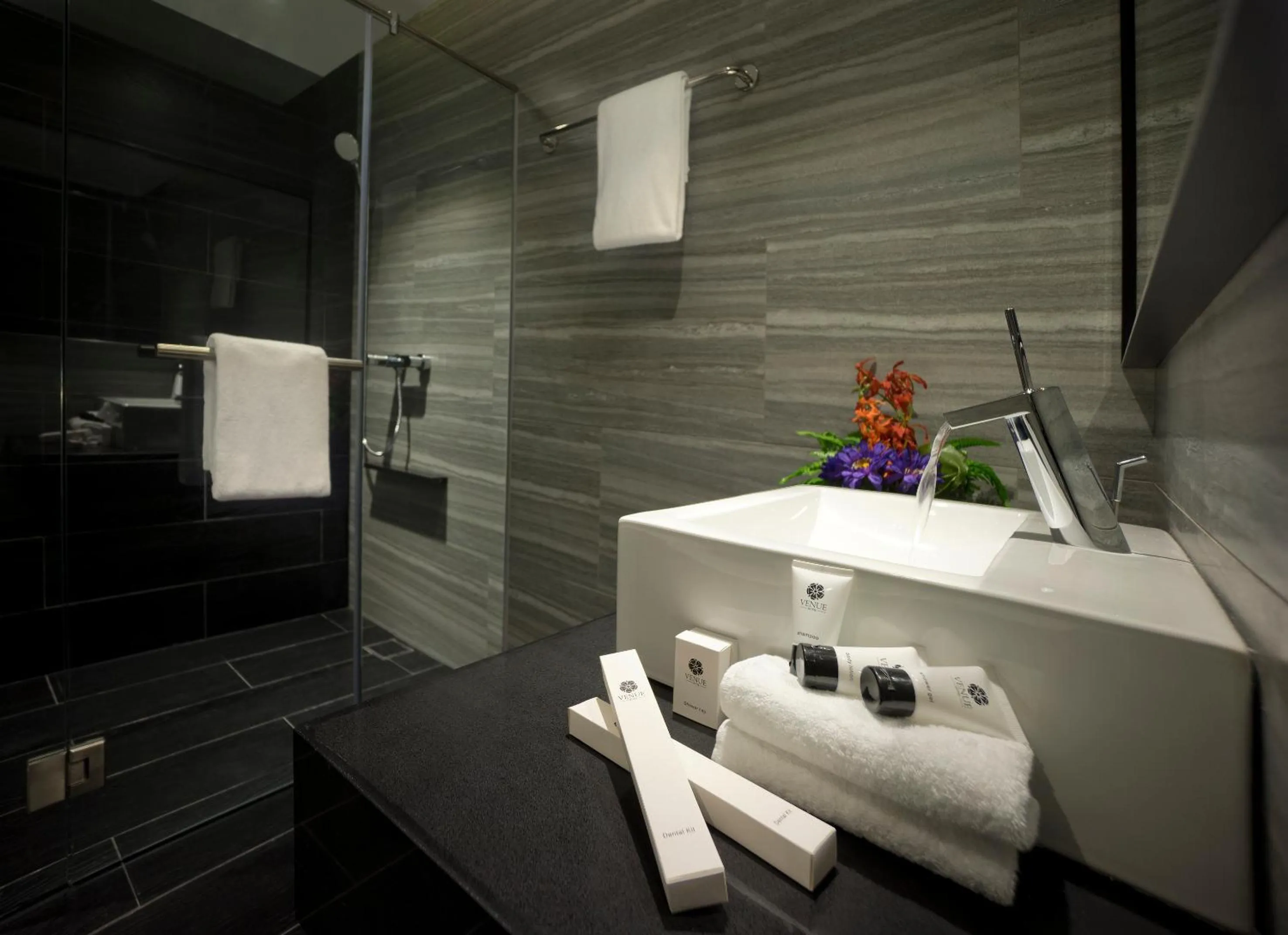 Toilet in Venue Hotel The Lily