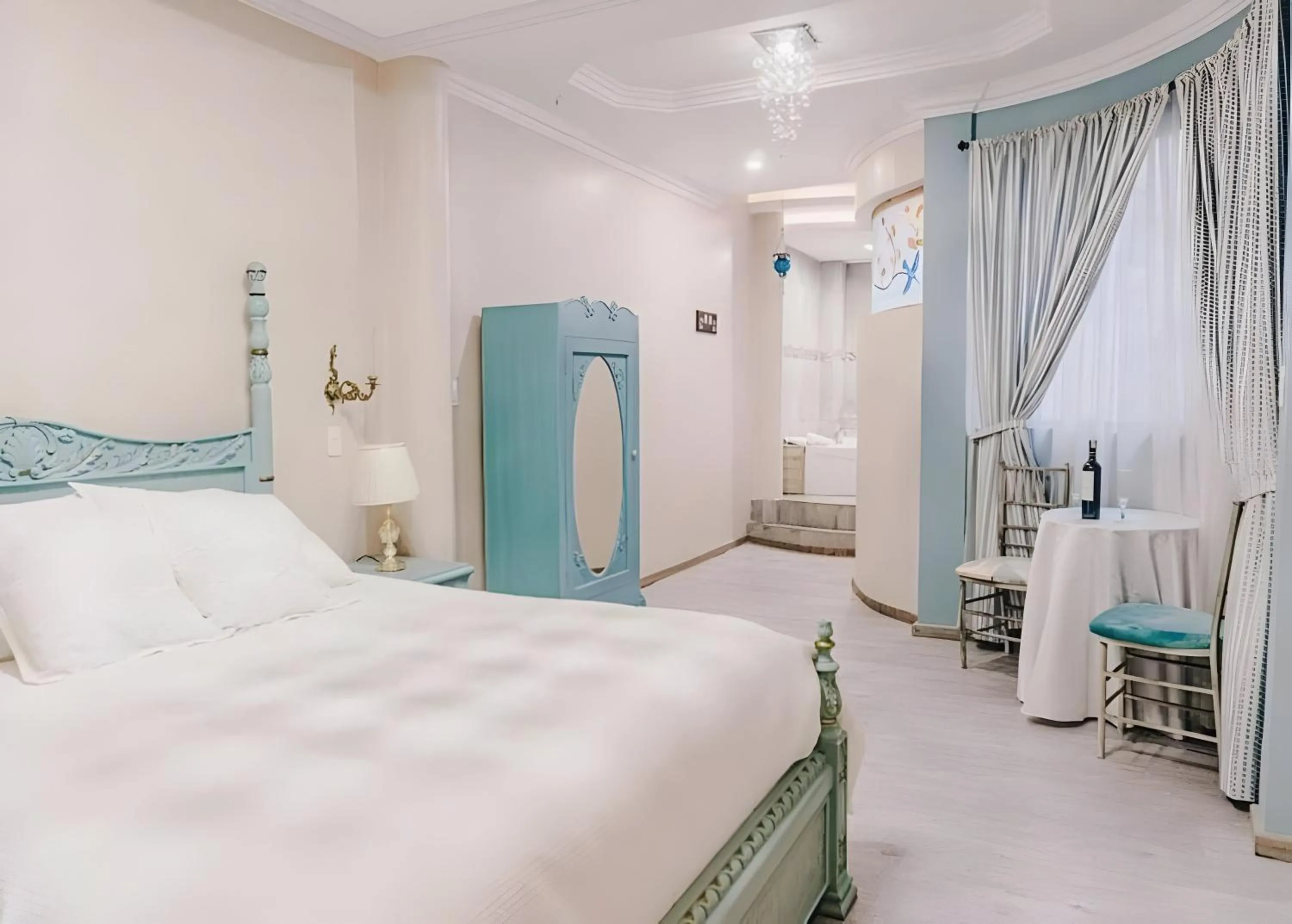 Photo of the whole room in Hotel Boutique Casa Ruth en Cuenca