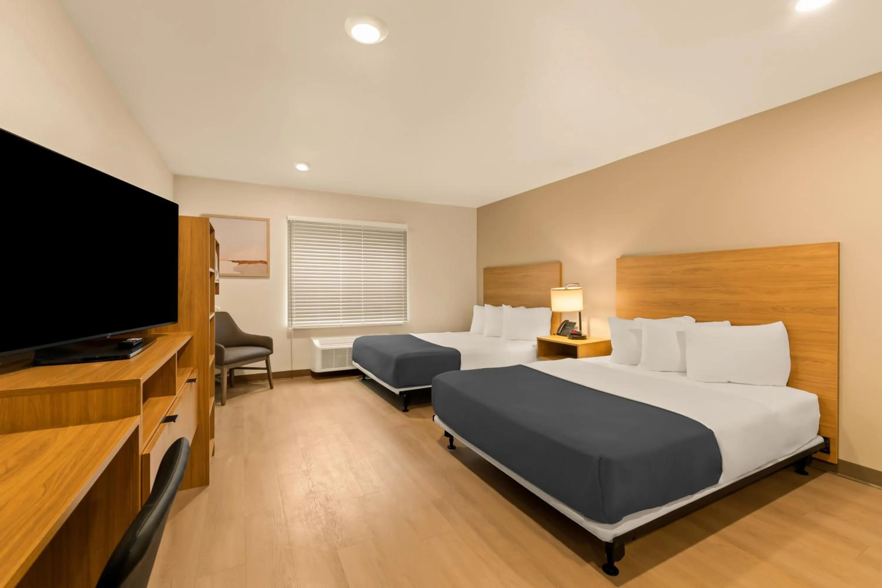 Bed in LivAway Suites Nashville-Smyrna