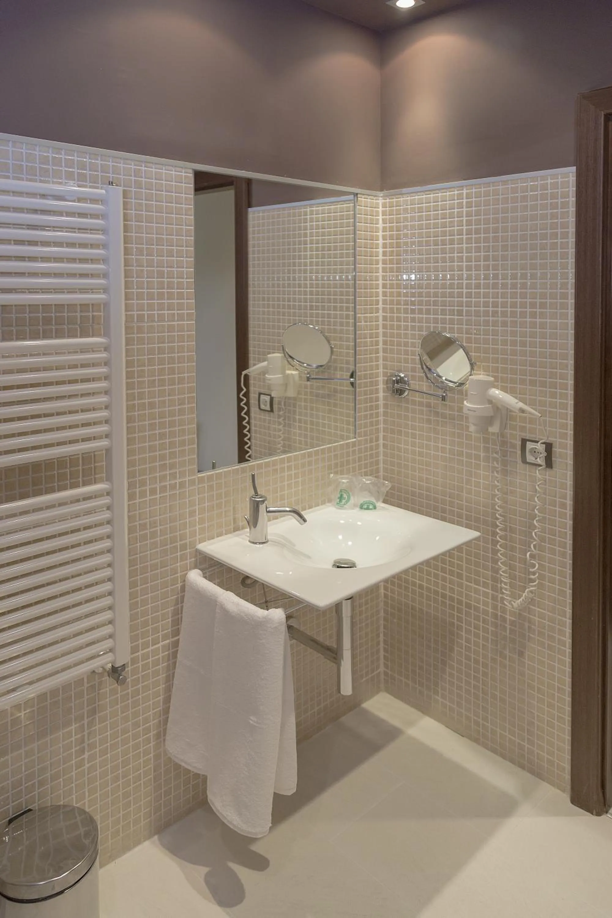 Bathroom in Hotel Real Balneario Carlos III