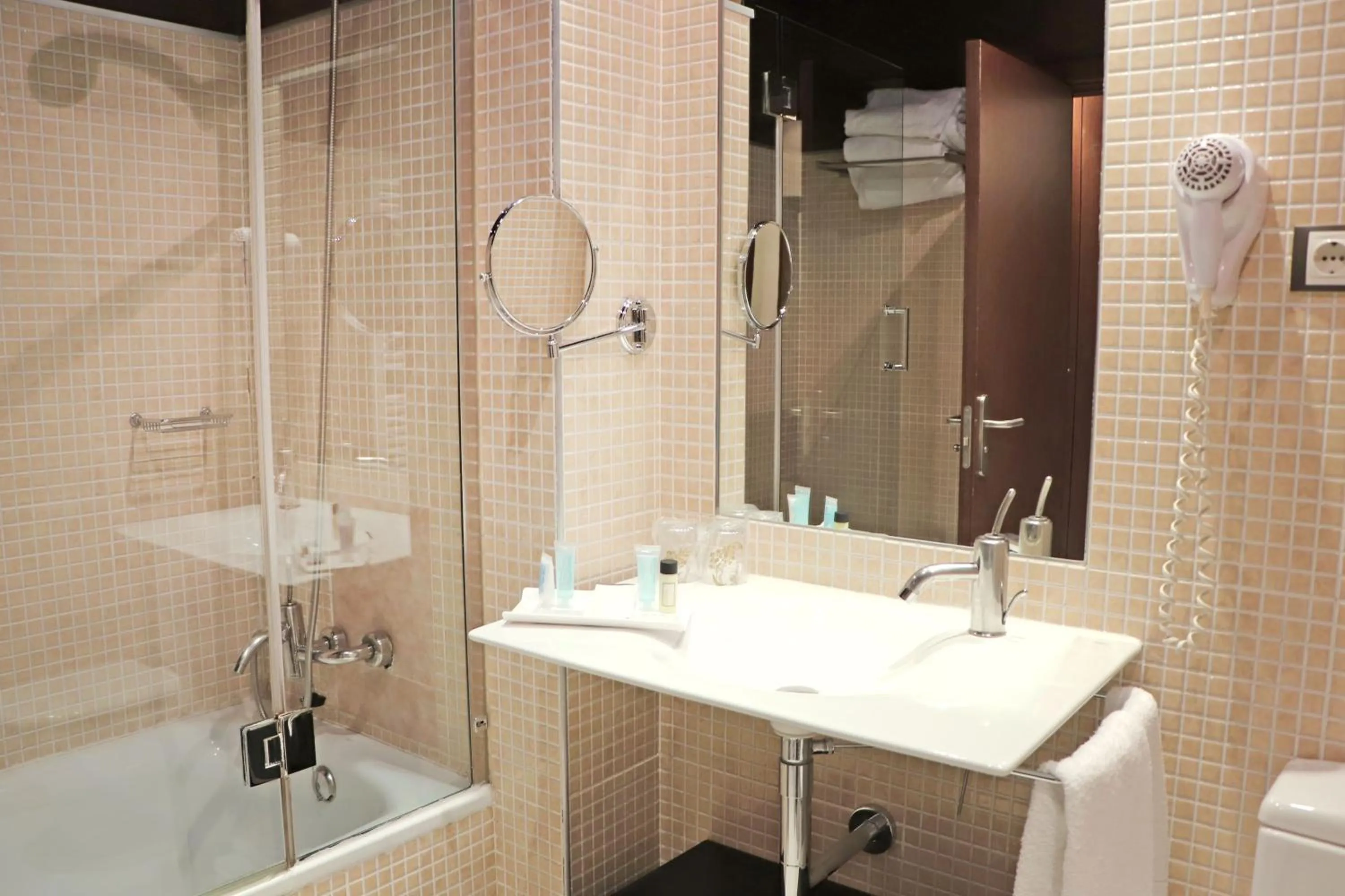 Hotel Real Balneario Carlos III