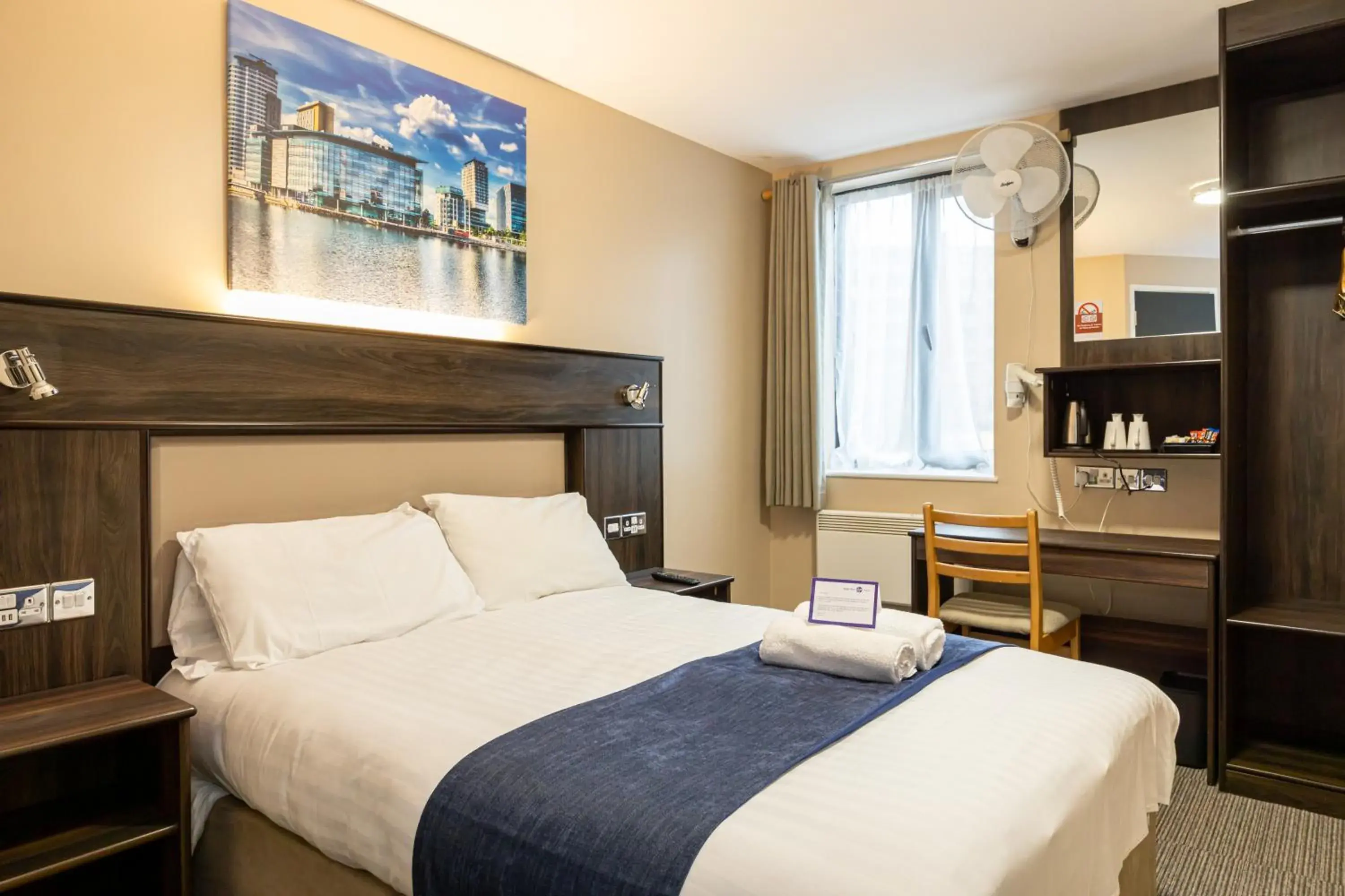 Double Room in Stay Inn Manchester Double Room in Stay Inn Manchester