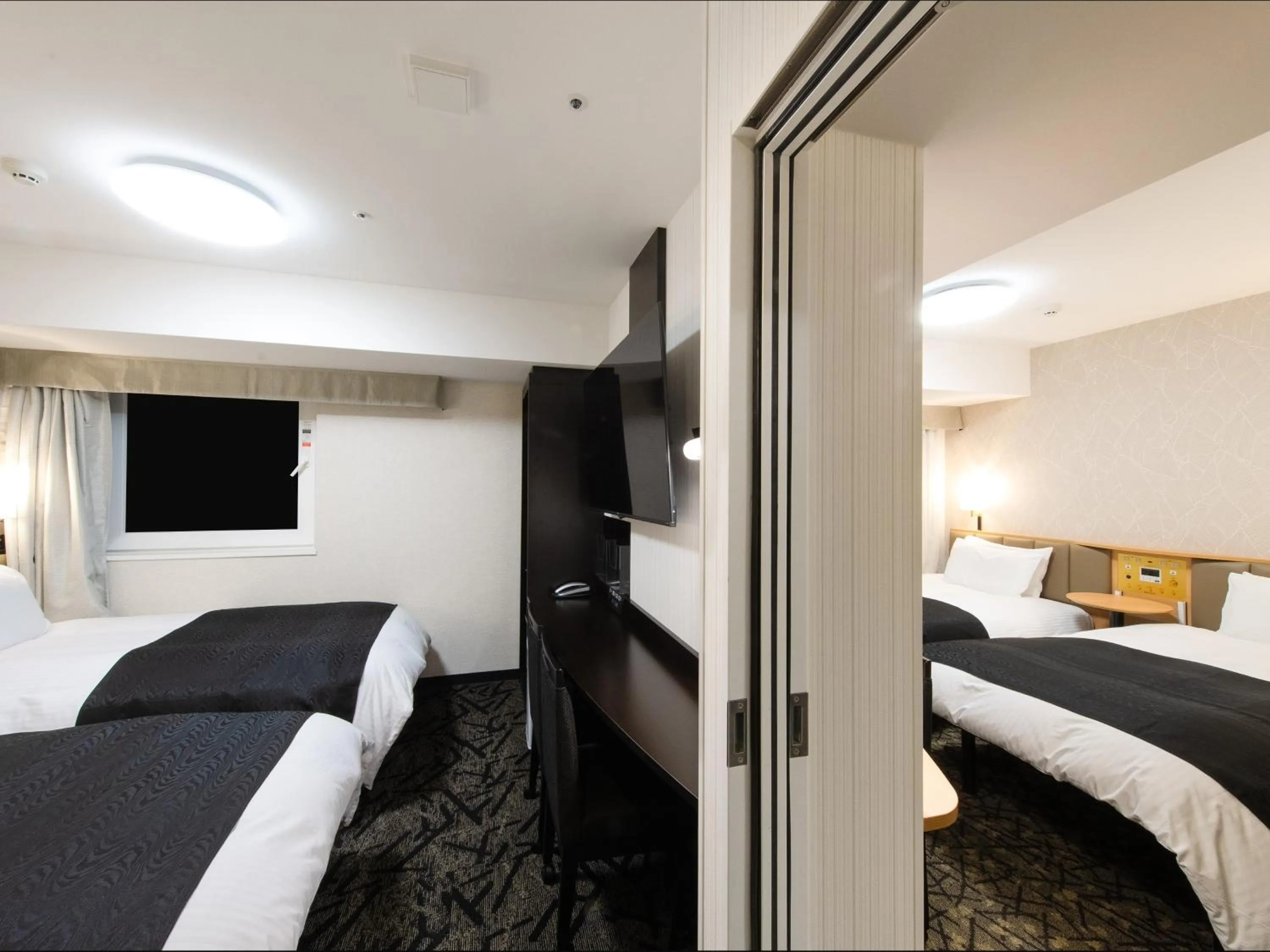 Photo of the whole room, Bed in APA Hotel & Resort Osaka Namba Ekimae Tower