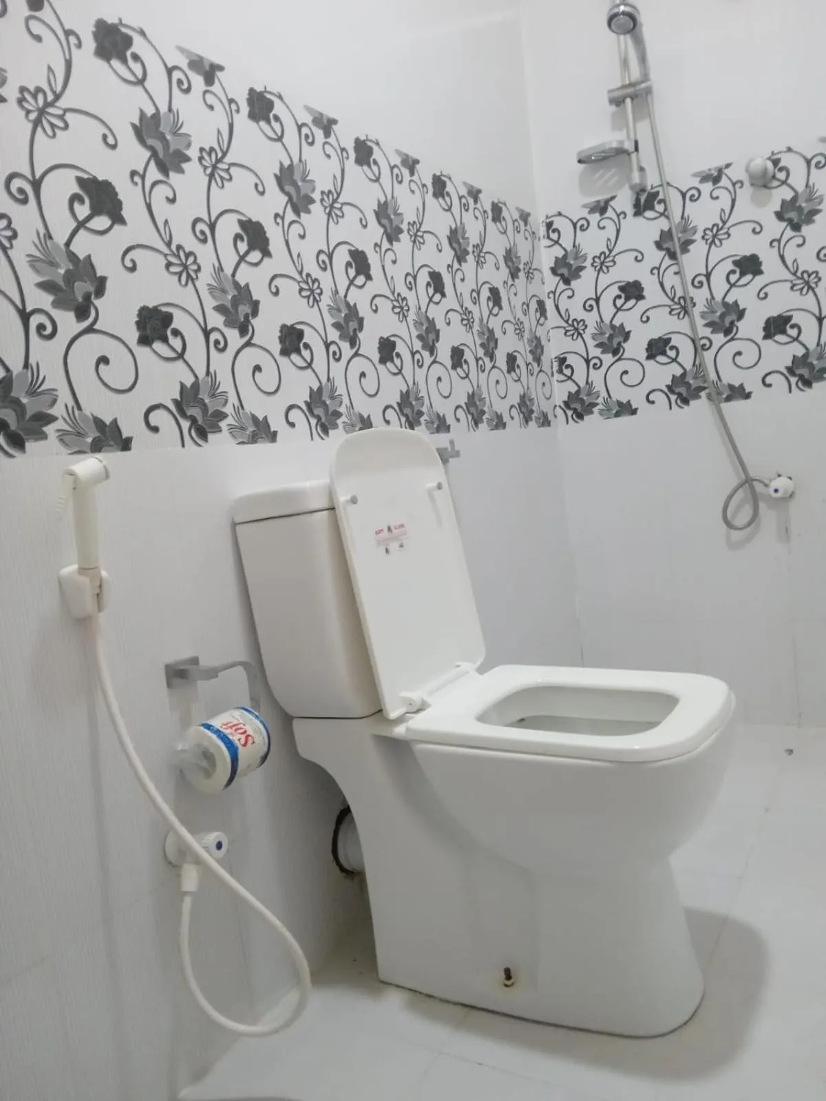 Bathroom in Ceylon Beach haven Uppuveli