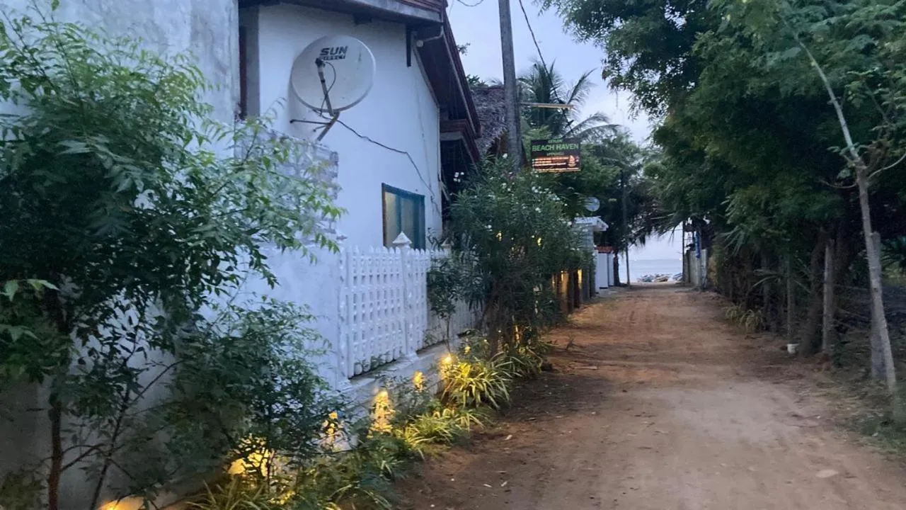 Ceylon Beach haven Uppuveli