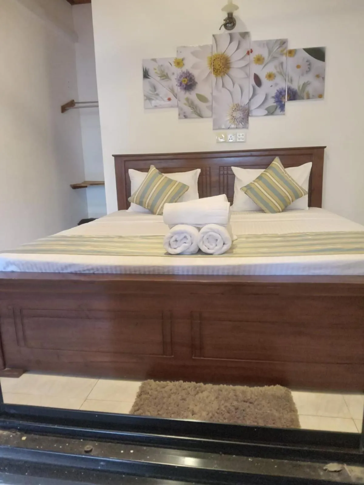 Bed in Ceylon Beach haven Uppuveli