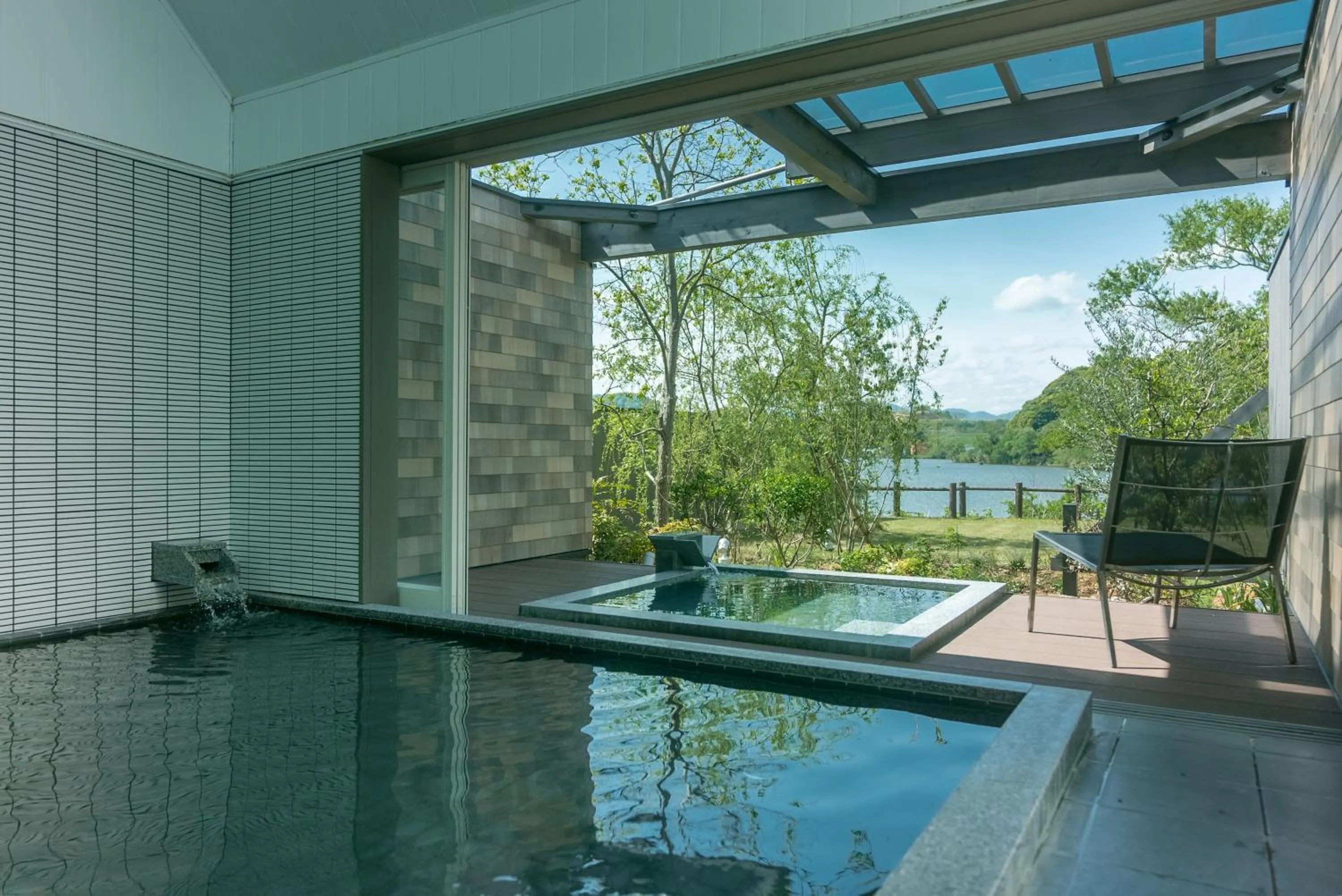 Hot Spring Bath in HOTEL & KOTEI SOKA