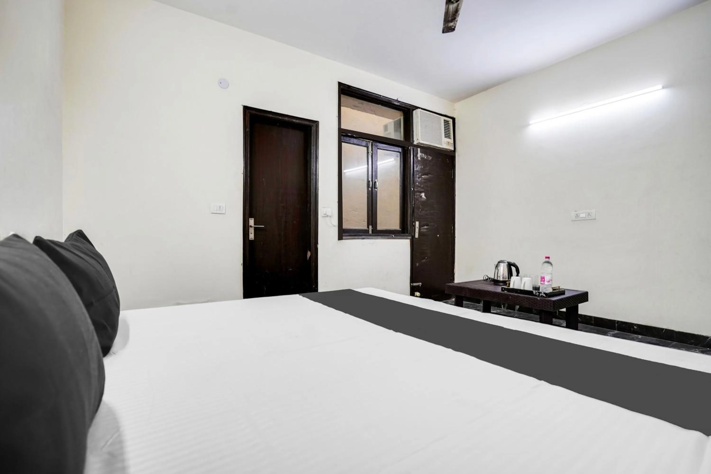 Hotel O by OYO Royal Residency