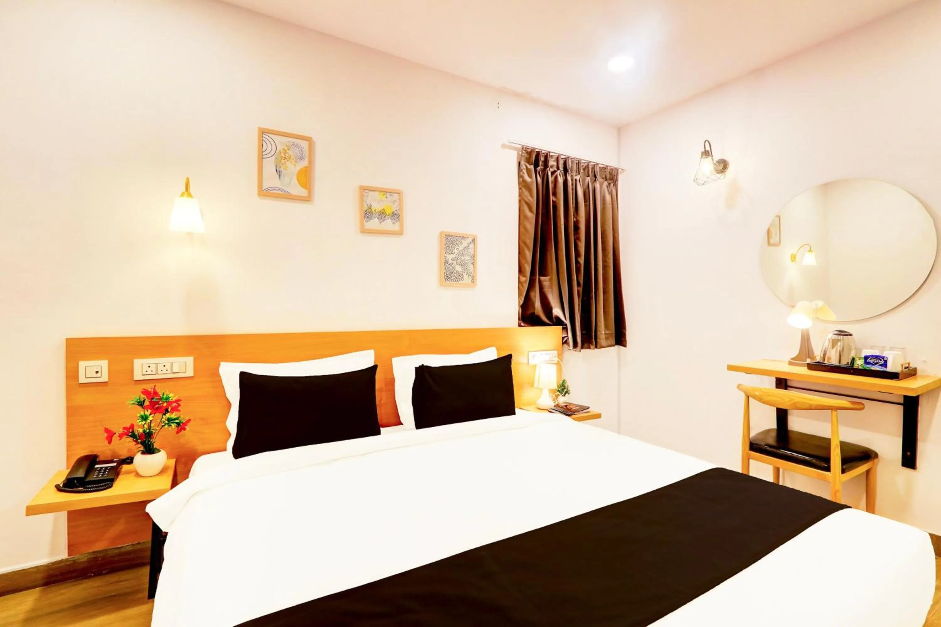 Bedroom, Bed in Super Townhouse CASA GRAND HIMAYATNAGAR