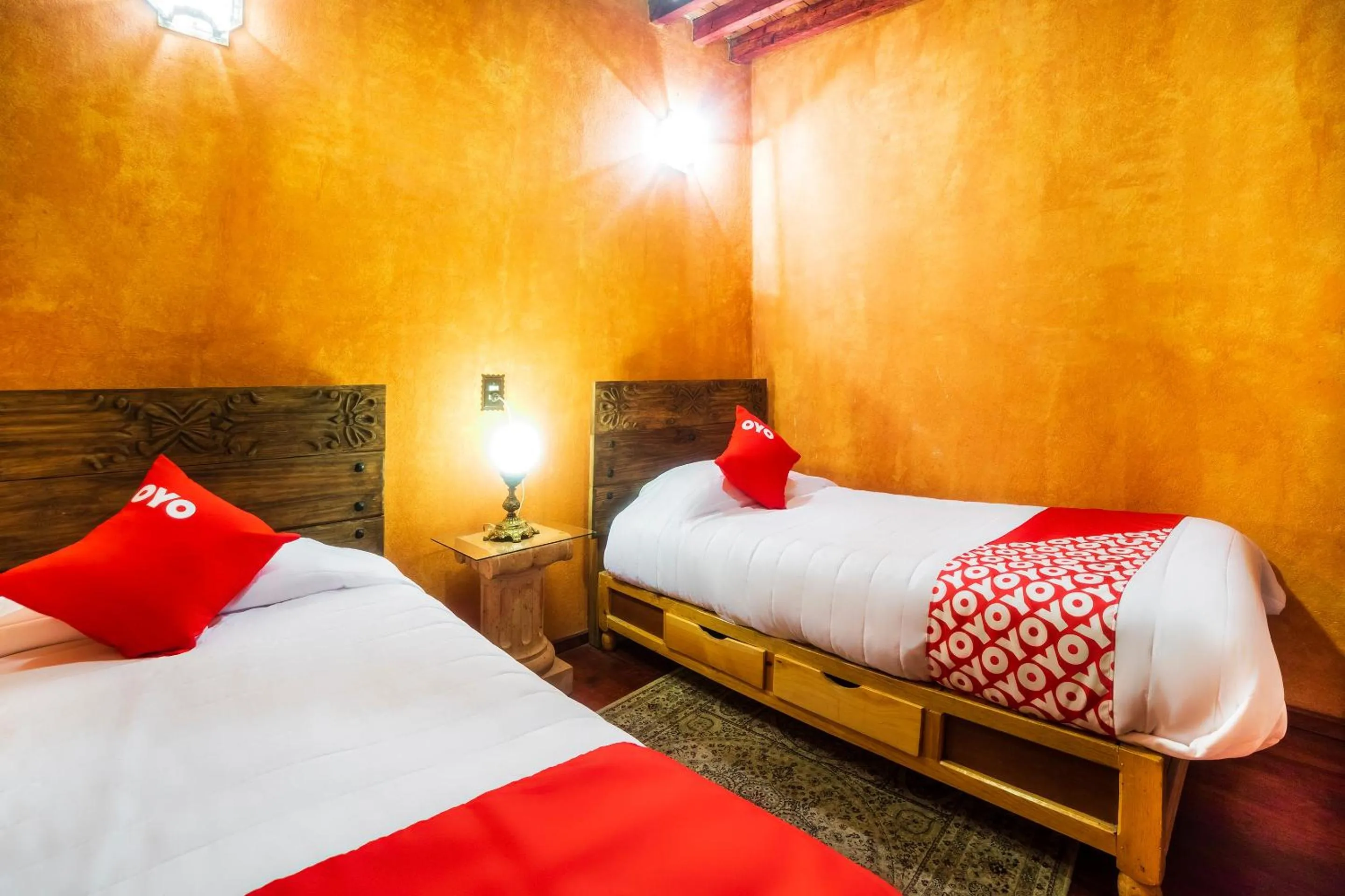 Bedroom, Bed in OYO Hotel El Mineral, Tlalpujahua