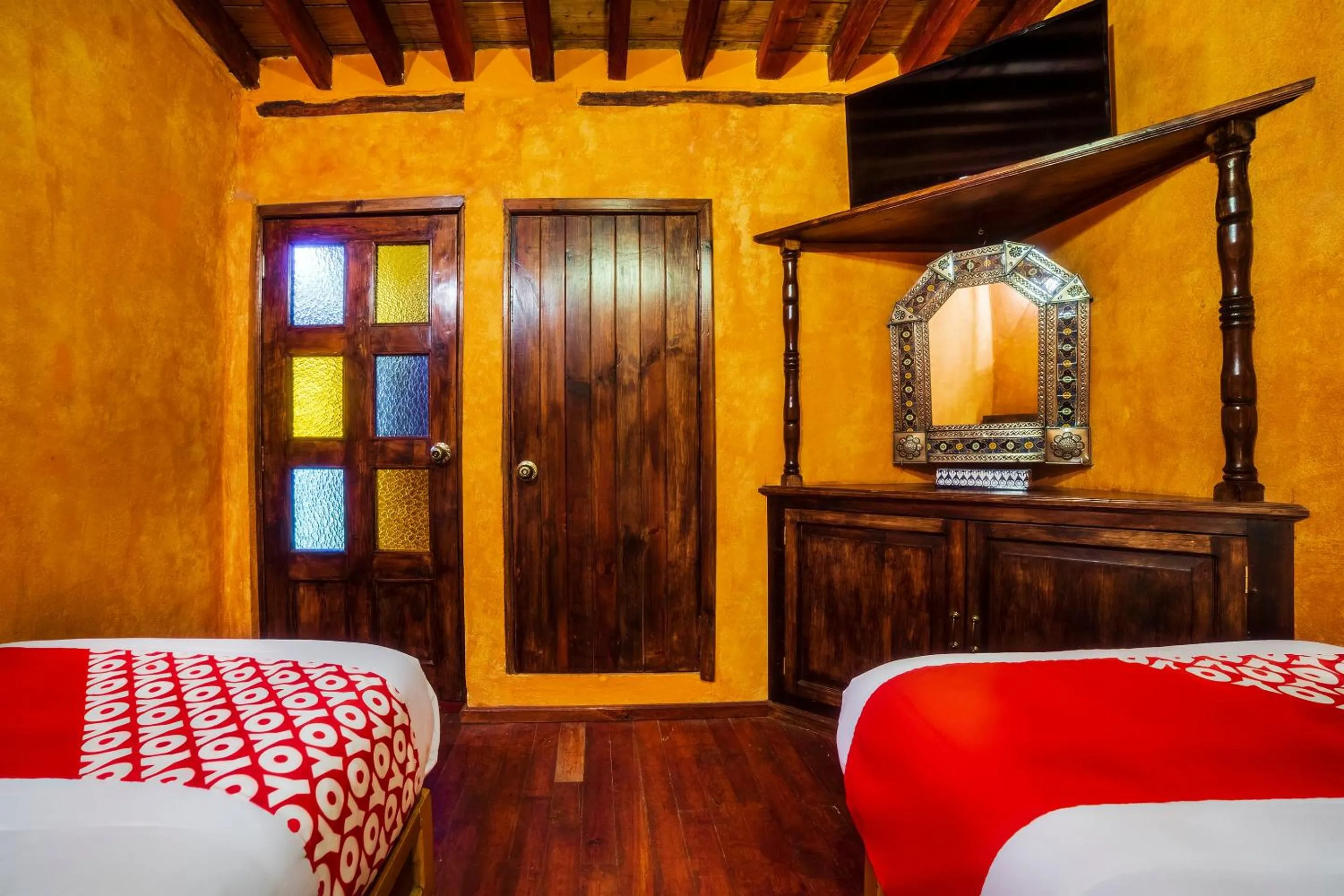 Bedroom, Bed in OYO Hotel El Mineral, Tlalpujahua