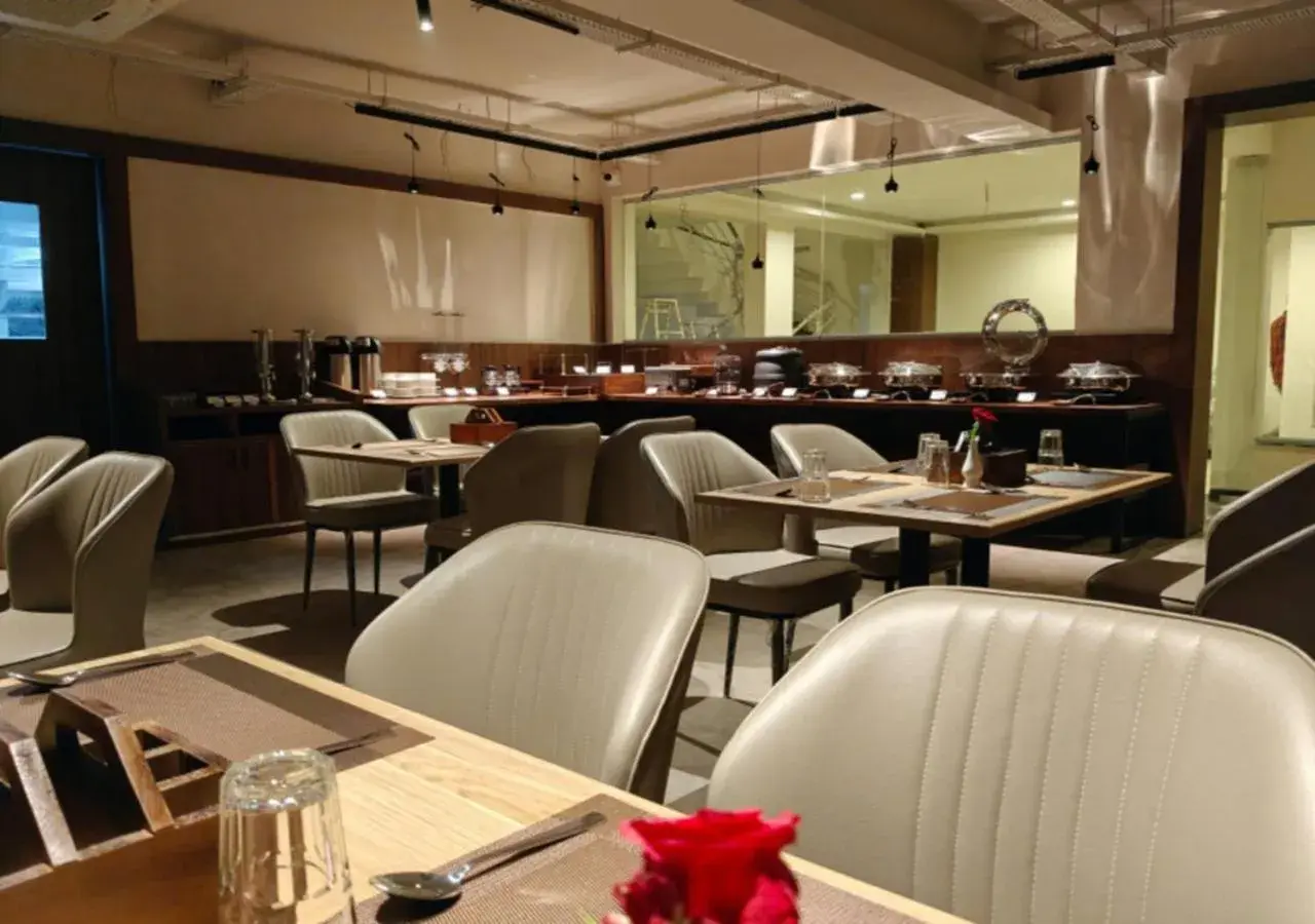 Restaurant/places to eat in Zip by Spree Hotels Shirdi - Walkable Distance from Sai Baba Temple Restaurant/places to eat in Zip by Spree Hotels Shirdi - Walkable Distance from Sai Baba Temple