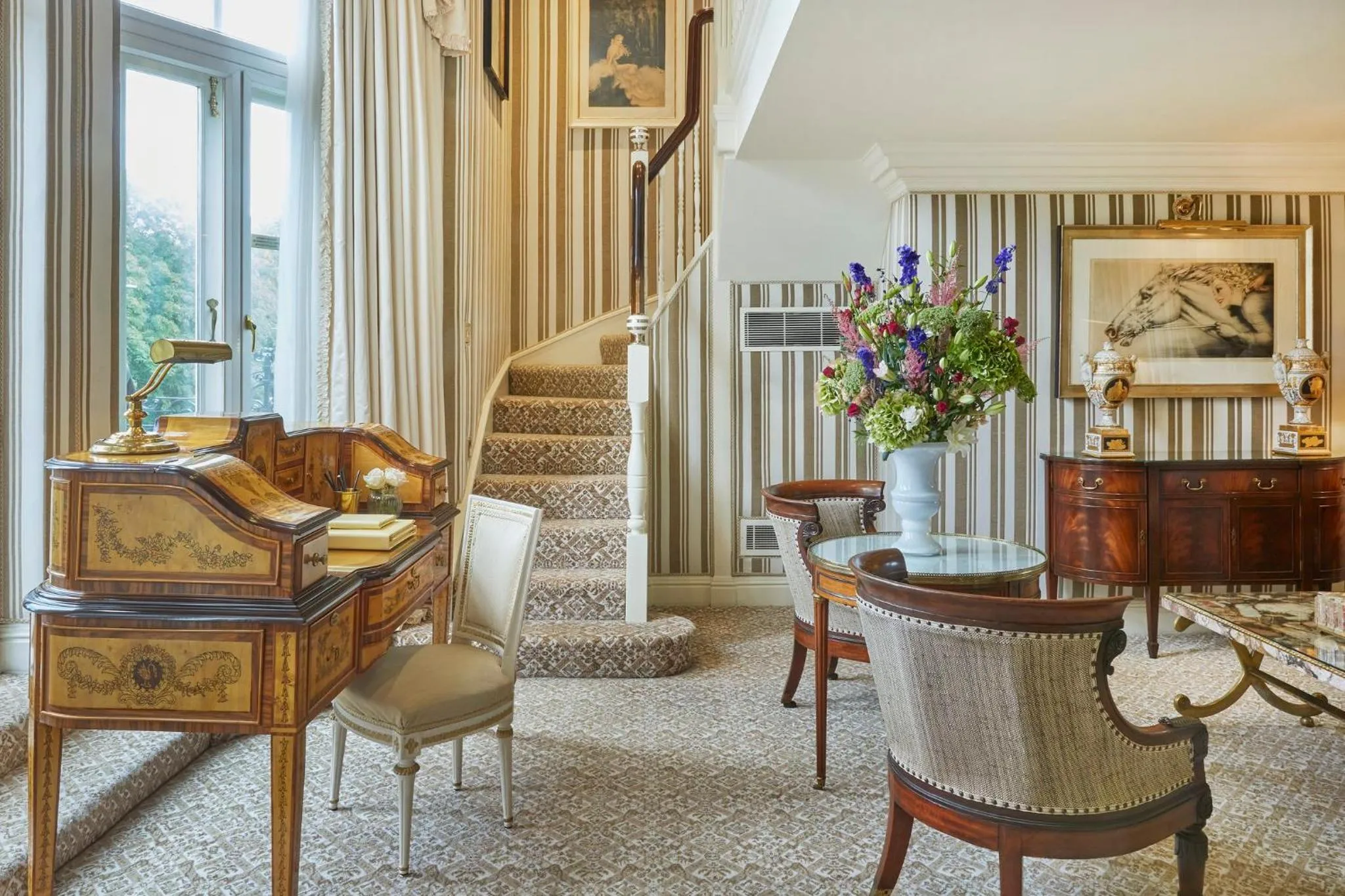 Bedroom in Milestone Hotel Kensington