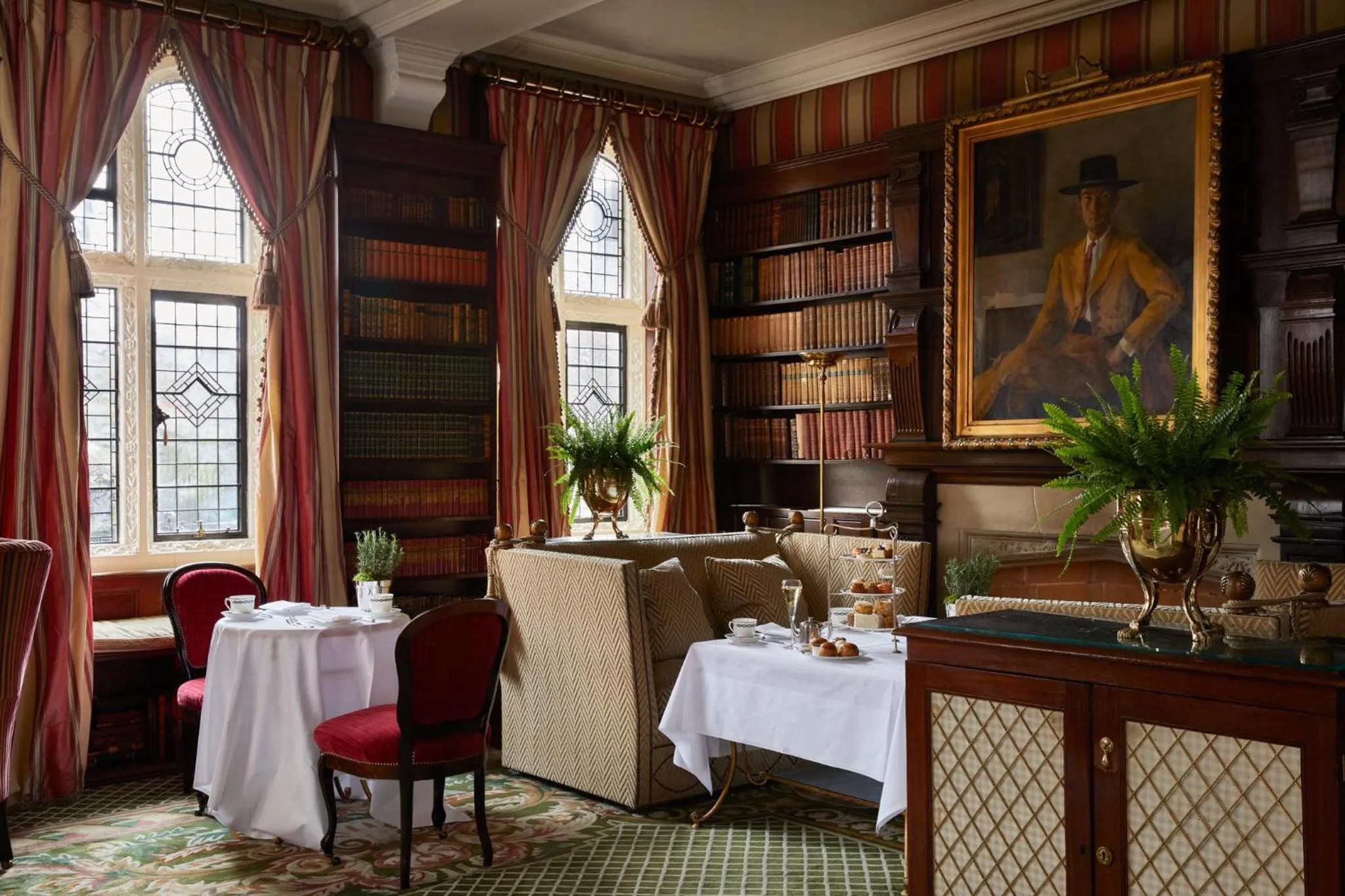 Lounge or bar in Milestone Hotel Kensington