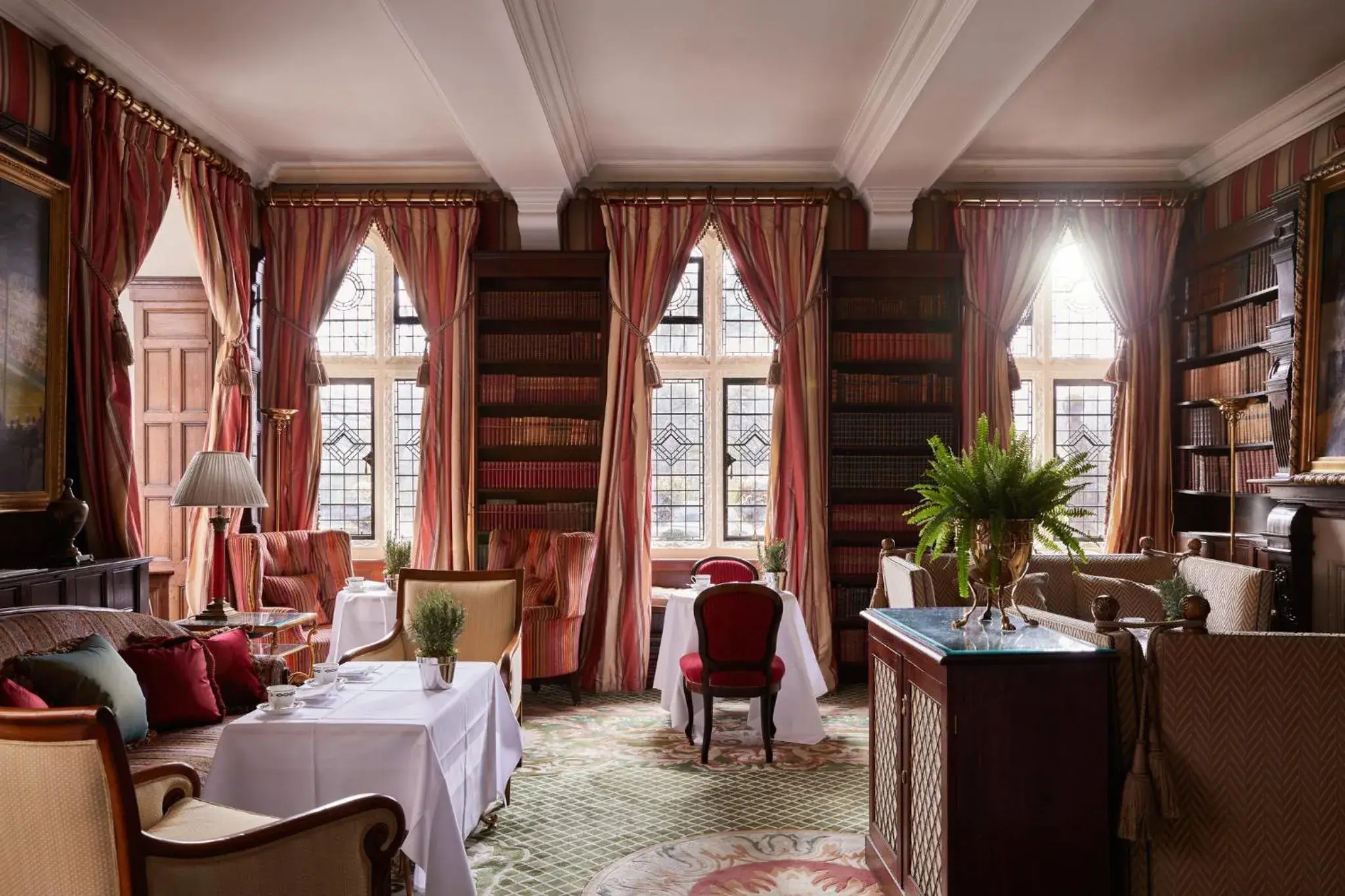 Lounge or bar in Milestone Hotel Kensington Lounge or bar in Milestone Hotel Kensington