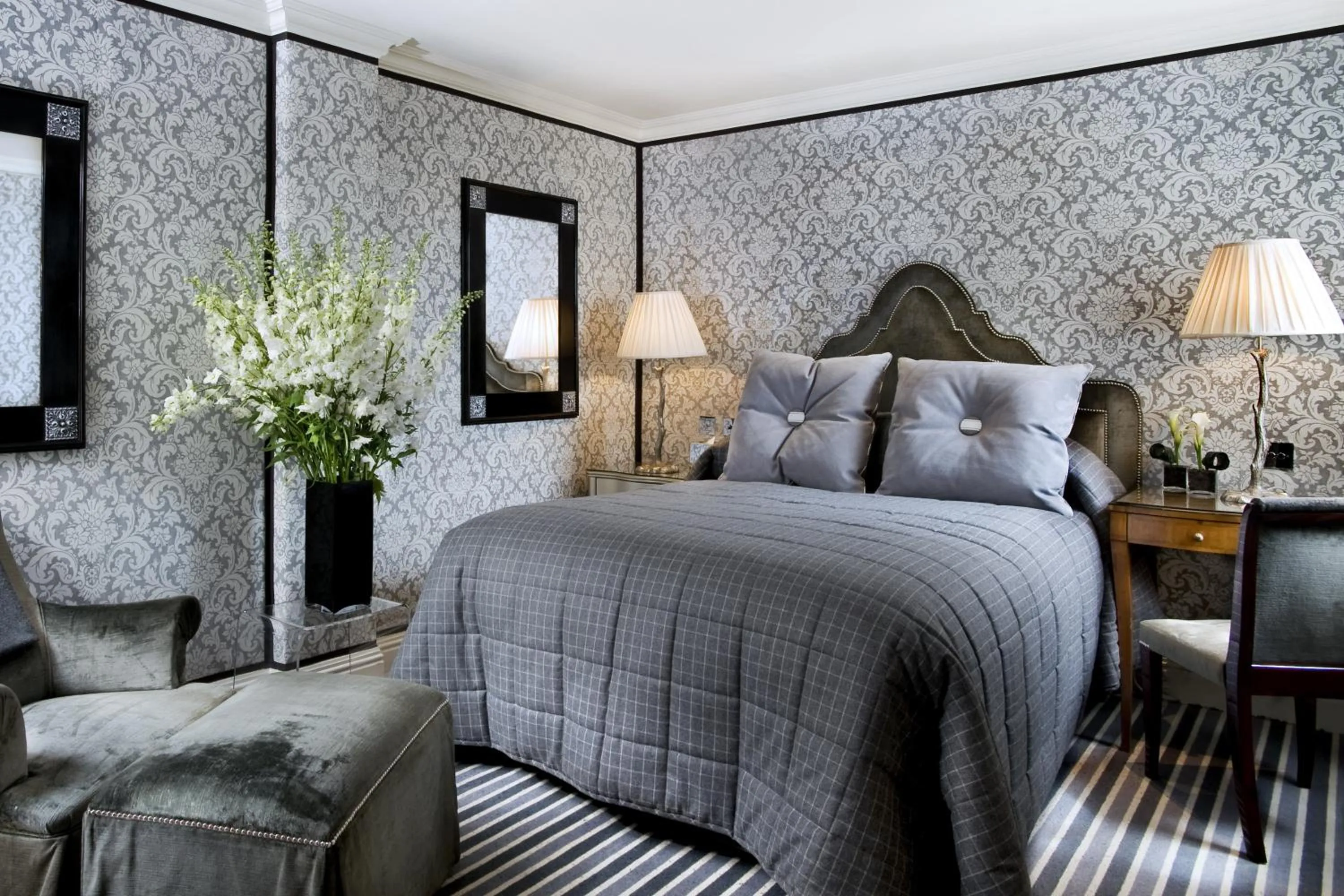 Photo of the whole room, Bed in Milestone Hotel Kensington