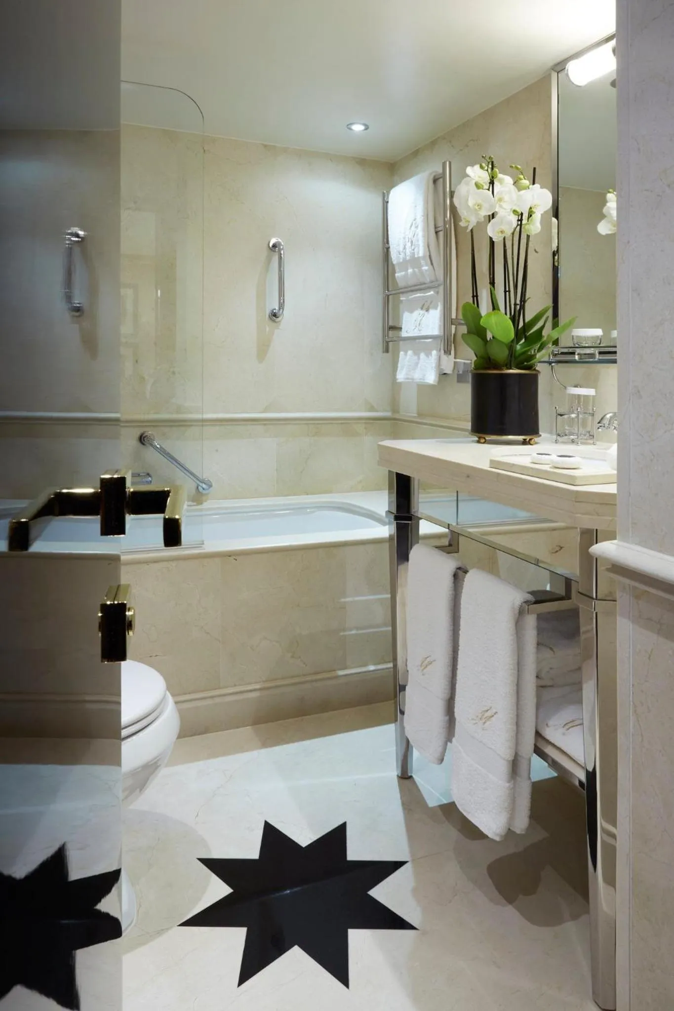 Bathroom in Milestone Hotel Kensington