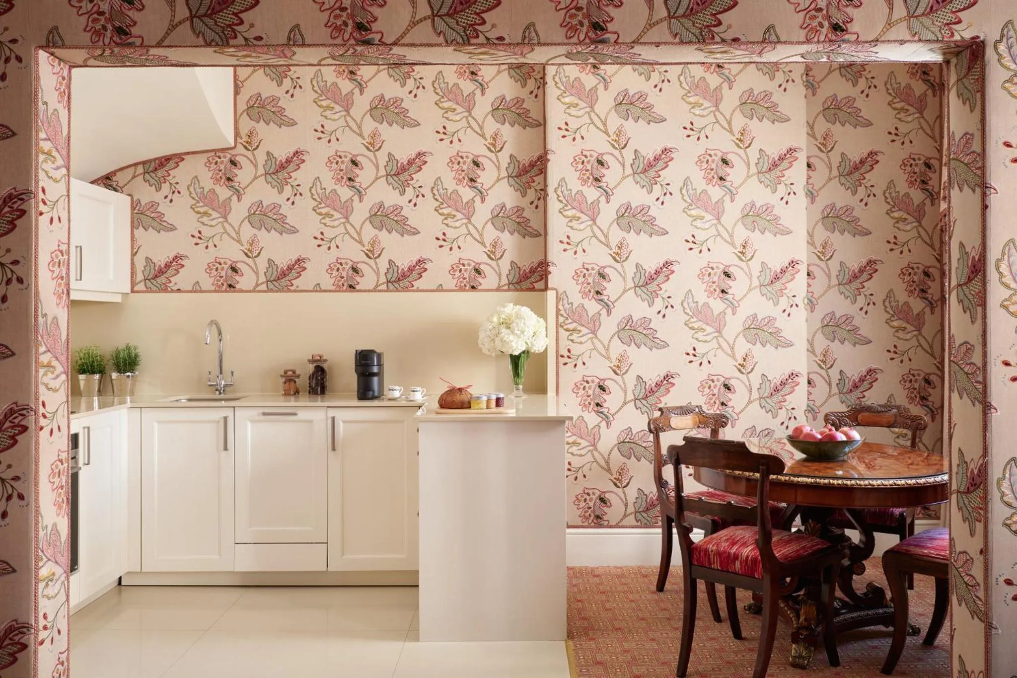 Bedroom in Milestone Hotel Kensington