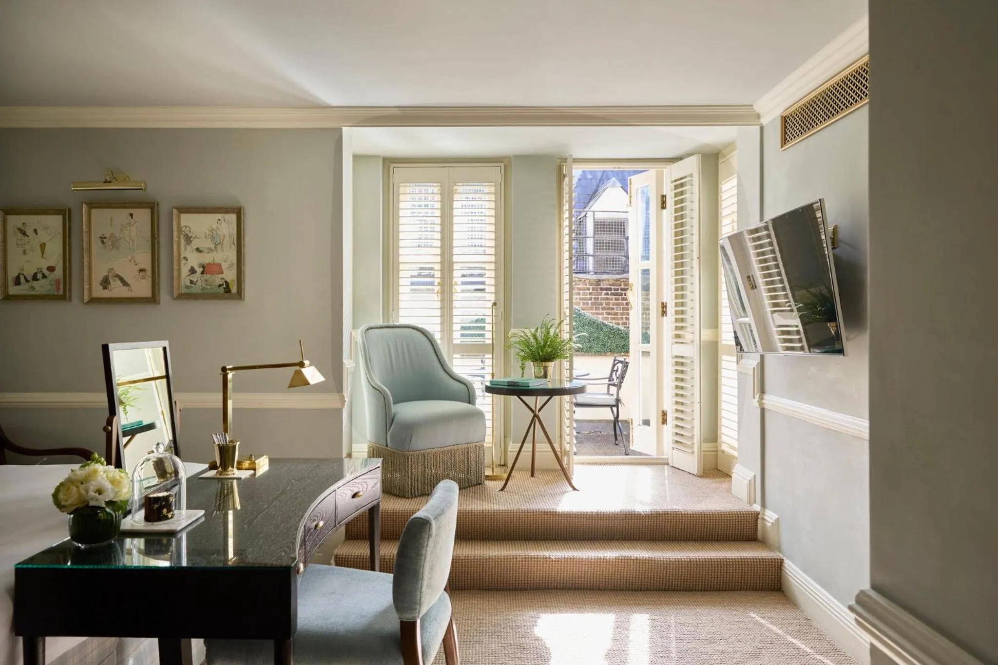 Photo of the whole room in Milestone Hotel Kensington