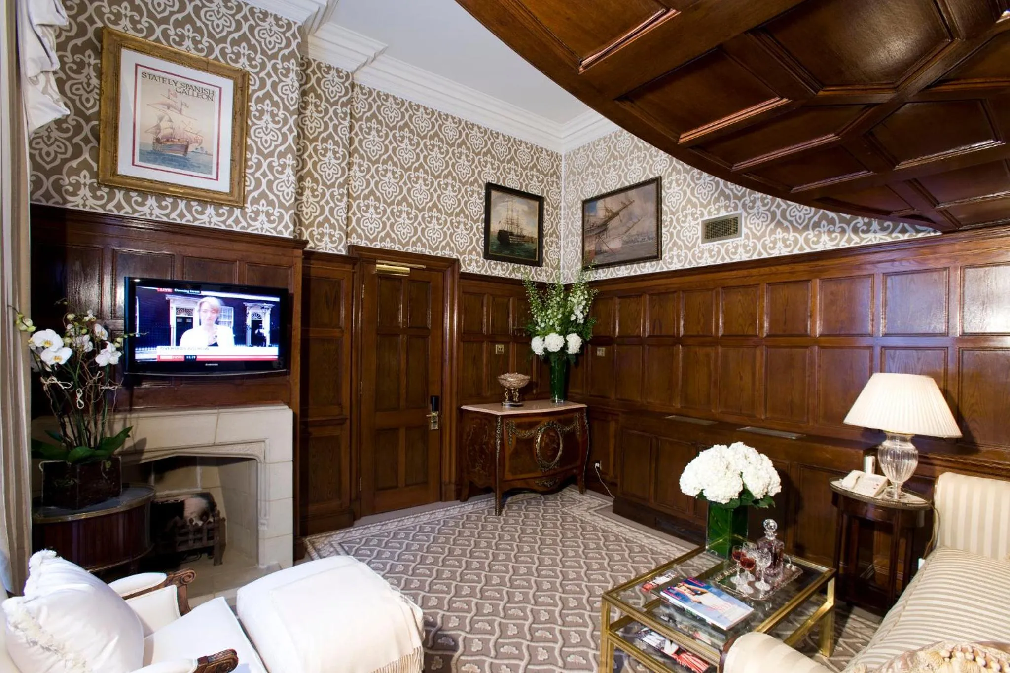 Bedroom in Milestone Hotel Kensington