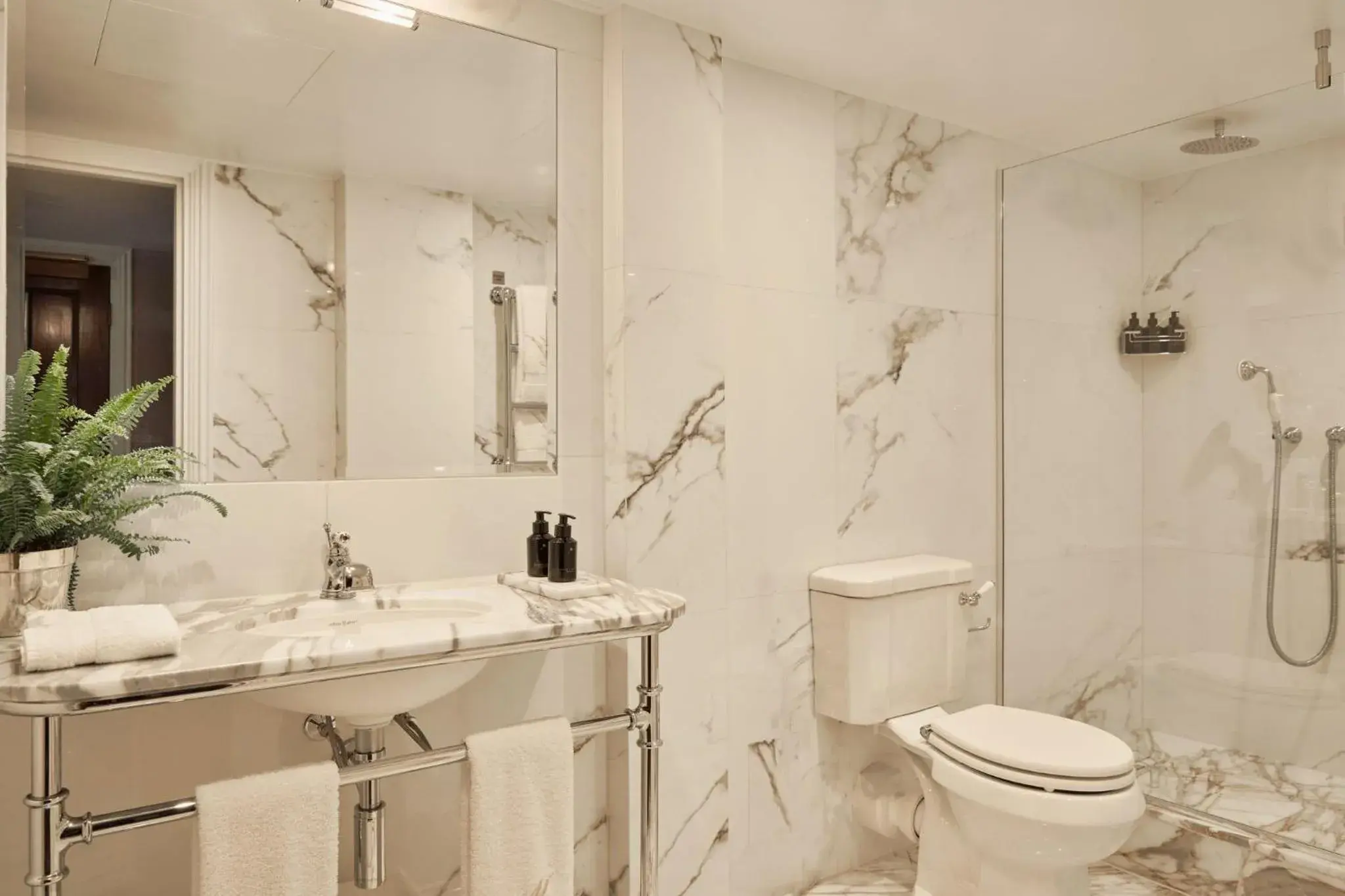 Bathroom in Milestone Hotel Kensington Bathroom in Milestone Hotel Kensington