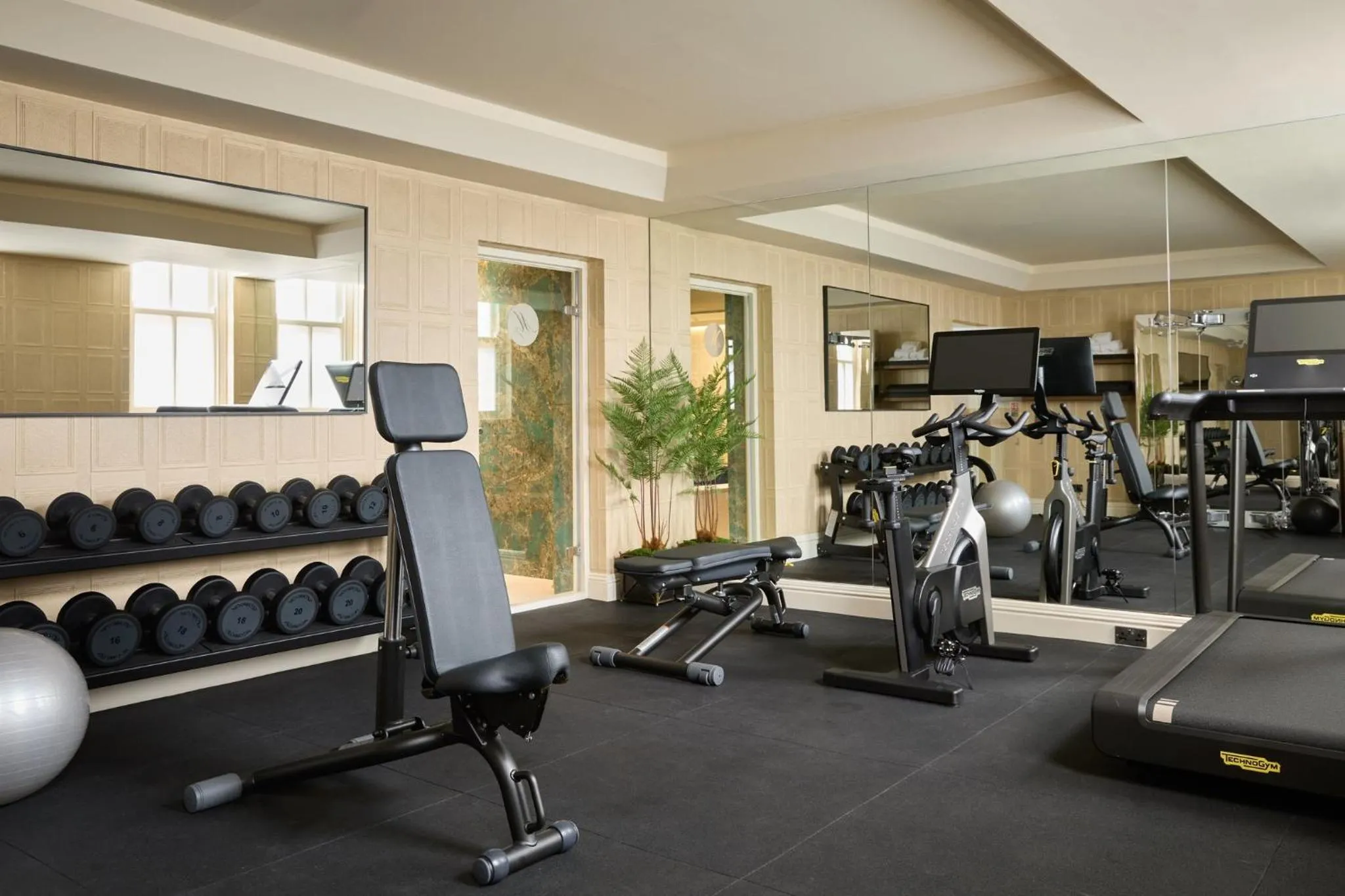 Fitness centre/facilities in Milestone Hotel Kensington