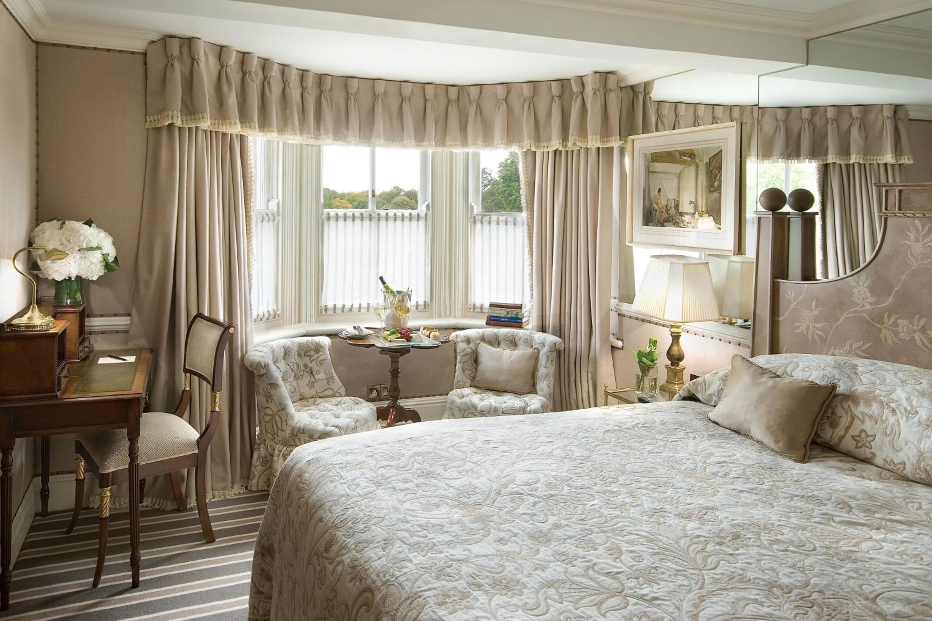 Photo of the whole room, Bed in Milestone Hotel Kensington