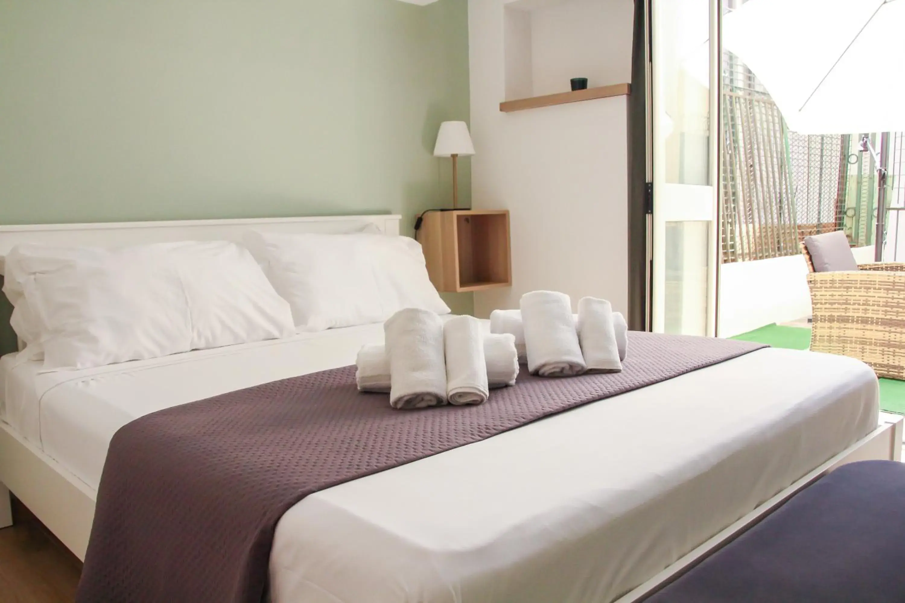 Family Room with Terrace in VPM ROOMS central train station Family Room with Terrace in VPM ROOMS central train station