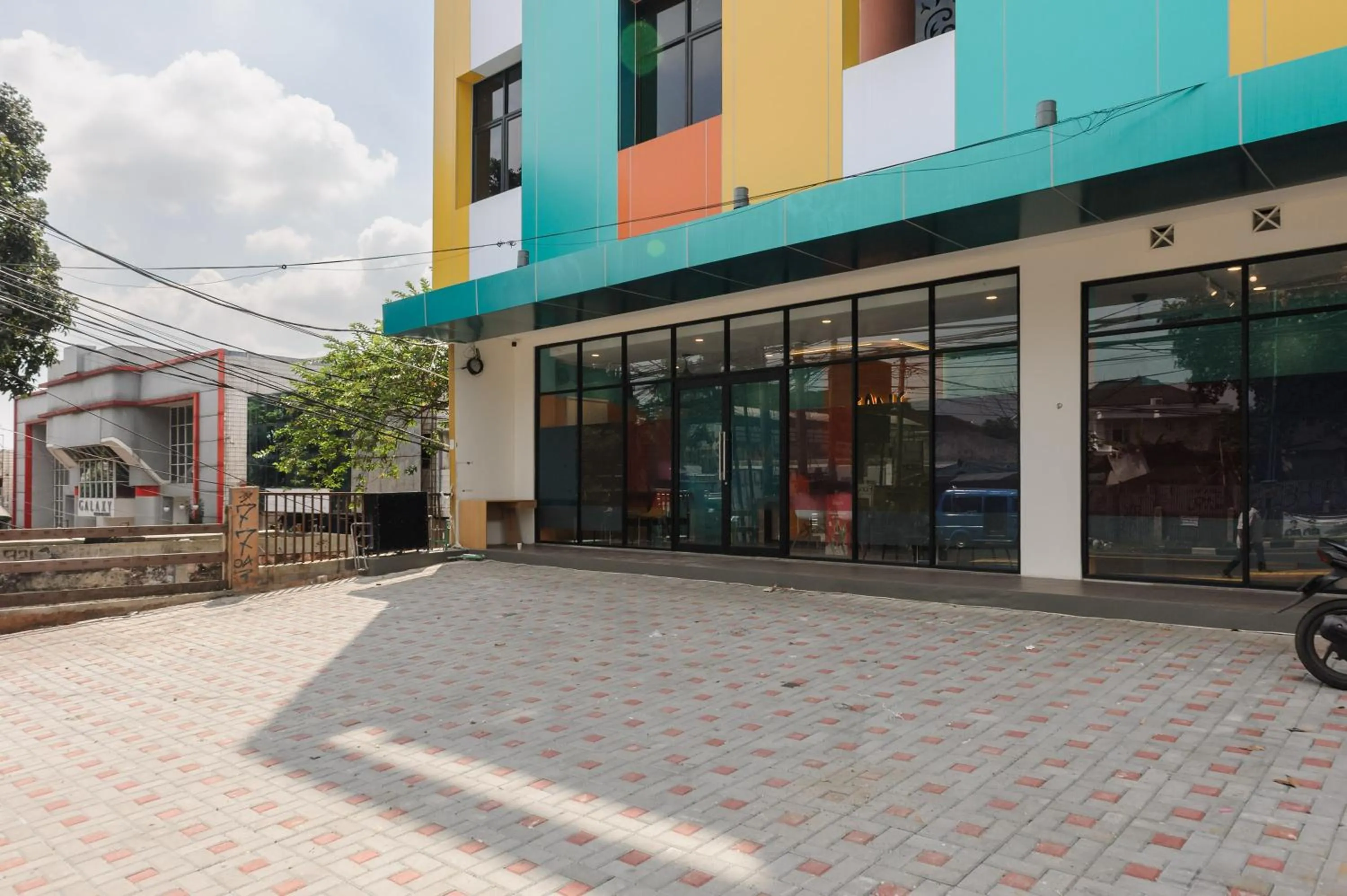 Property building in Sans Hotel Tajur Bogor