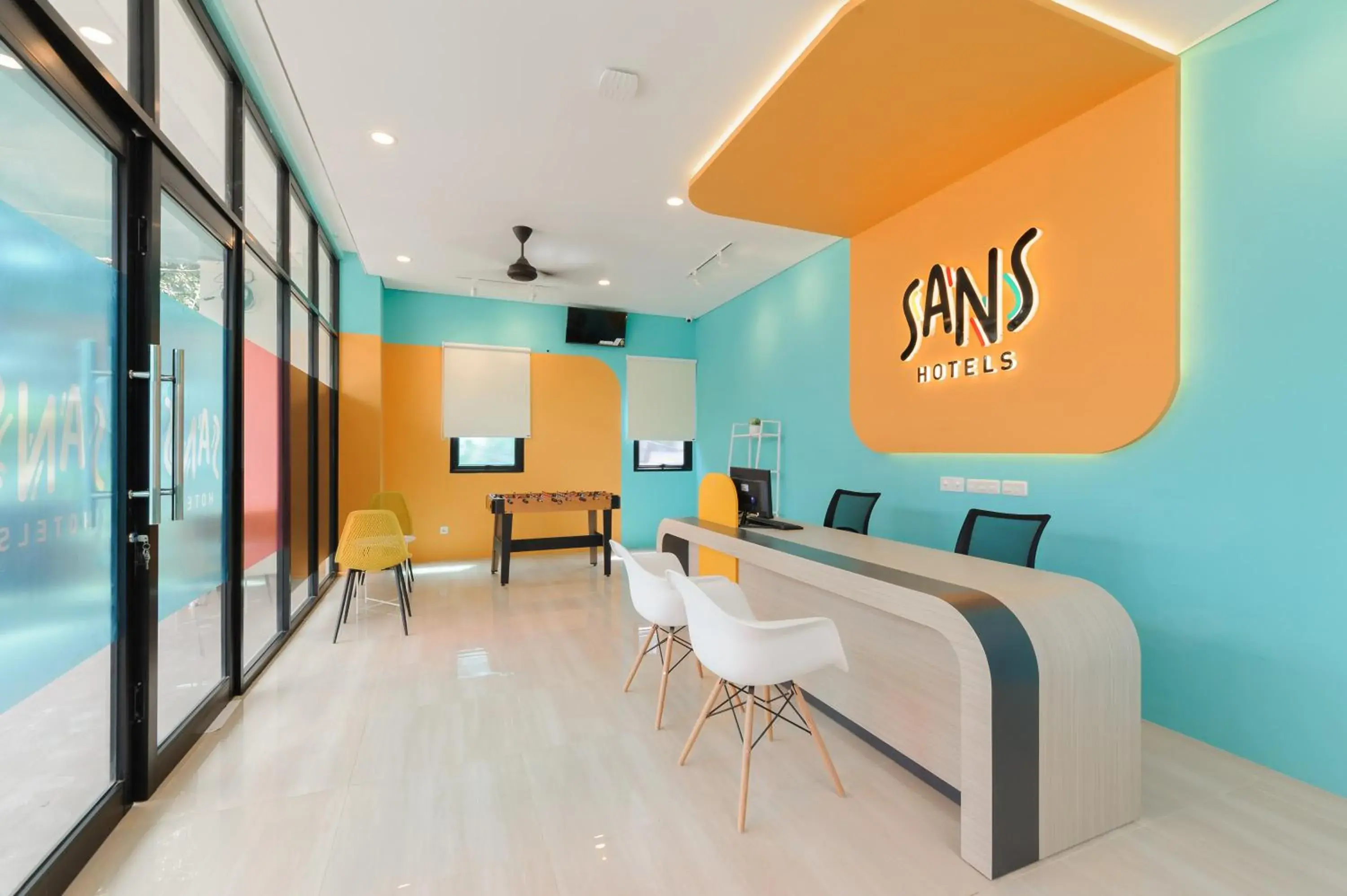 Lobby or reception in Sans Hotel Tajur Bogor Lobby or reception in Sans Hotel Tajur Bogor