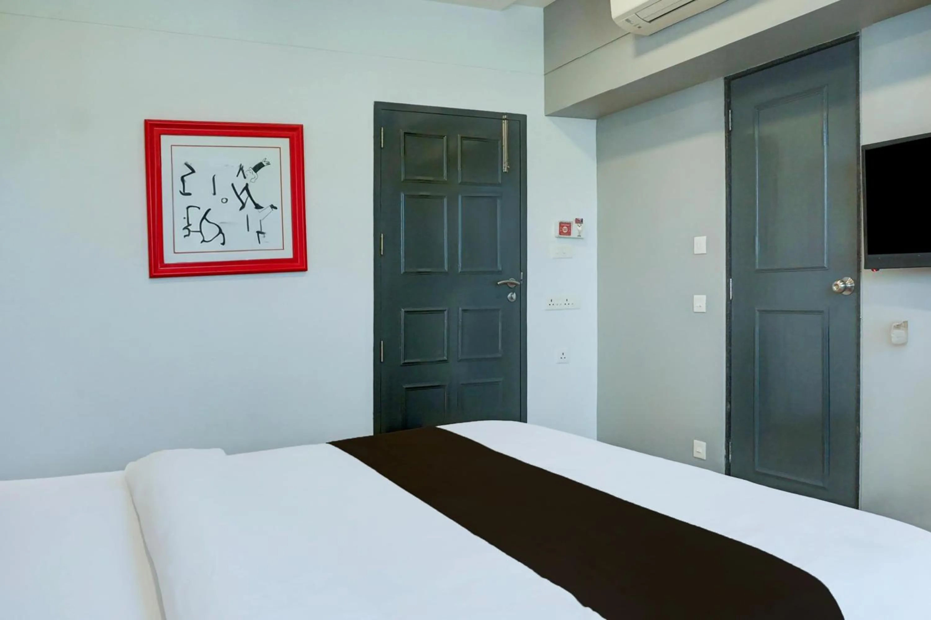 Bedroom, Bed in Super Townhouse Balewadi