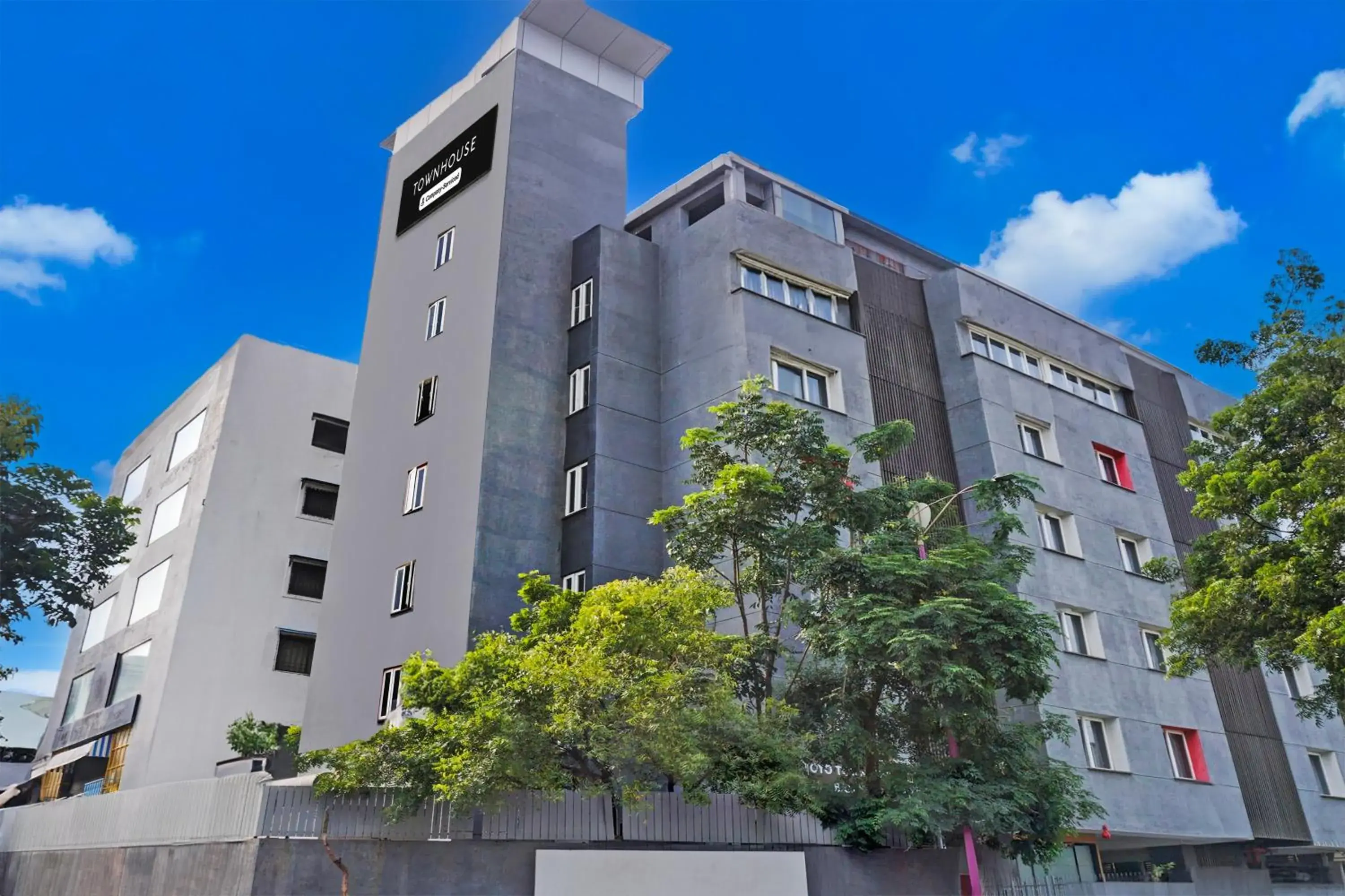 Facade/entrance in Super Townhouse Balewadi Facade/entrance in Super Townhouse Balewadi