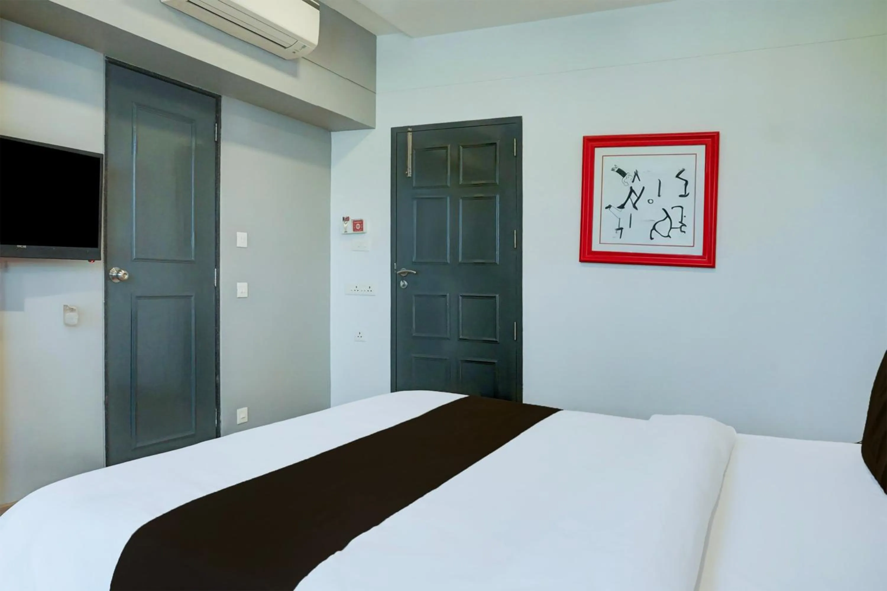 Bedroom, Bed in Super Townhouse Balewadi