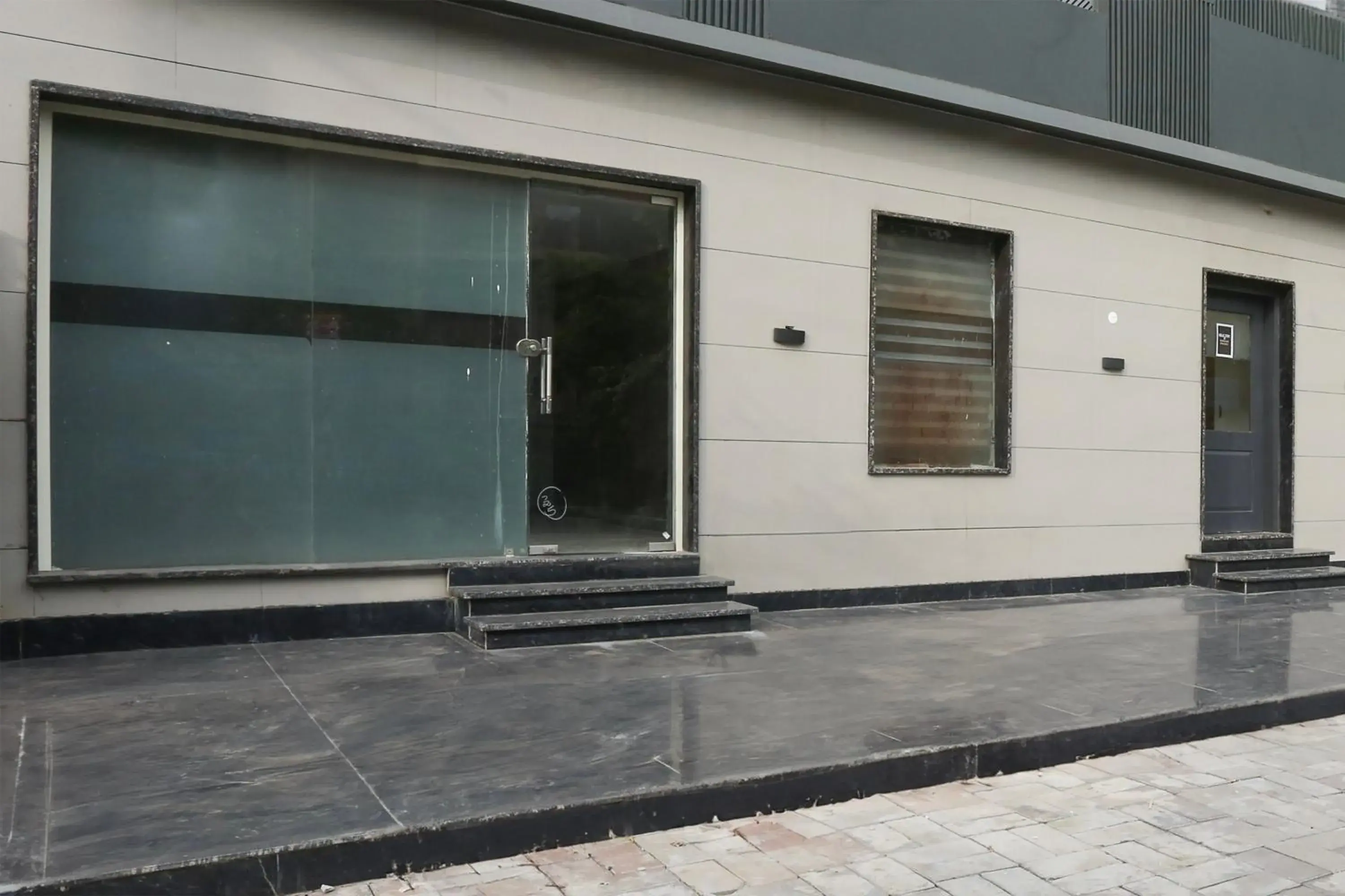 Facade/entrance in Super Townhouse Rohini Sector 18 Formerly Relic Stay Facade/entrance in Super Townhouse Rohini Sector 18 Formerly Relic Stay